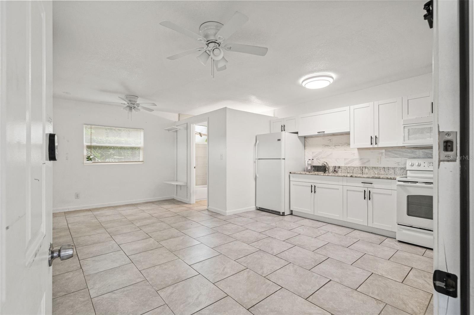 102 W NORTH ST