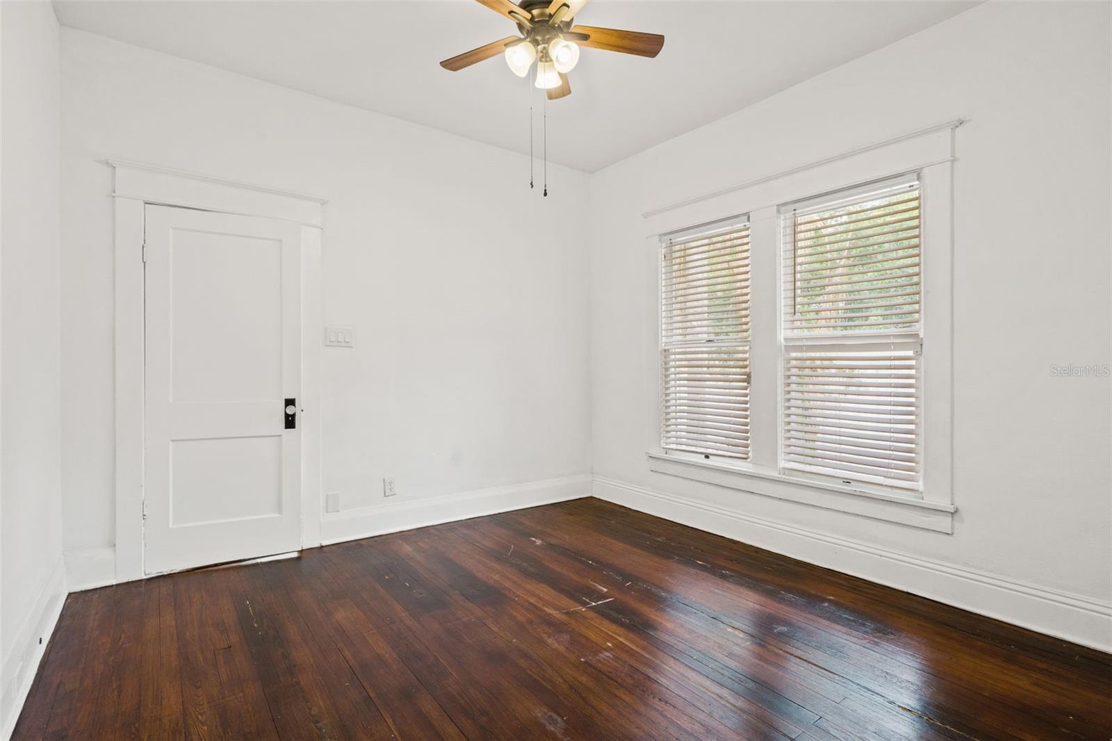 102 W NORTH ST