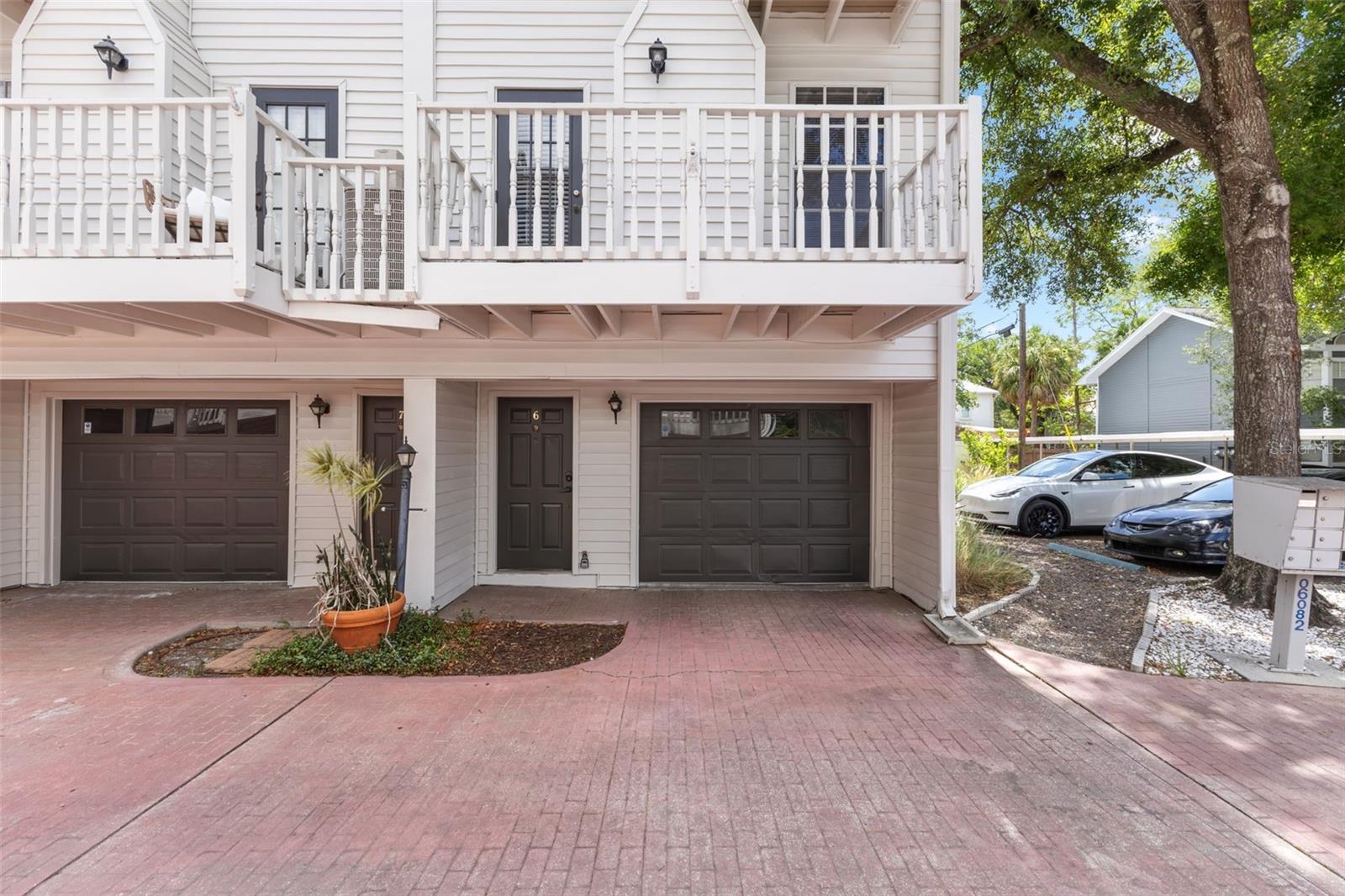 502 S WILLOW AVE #6