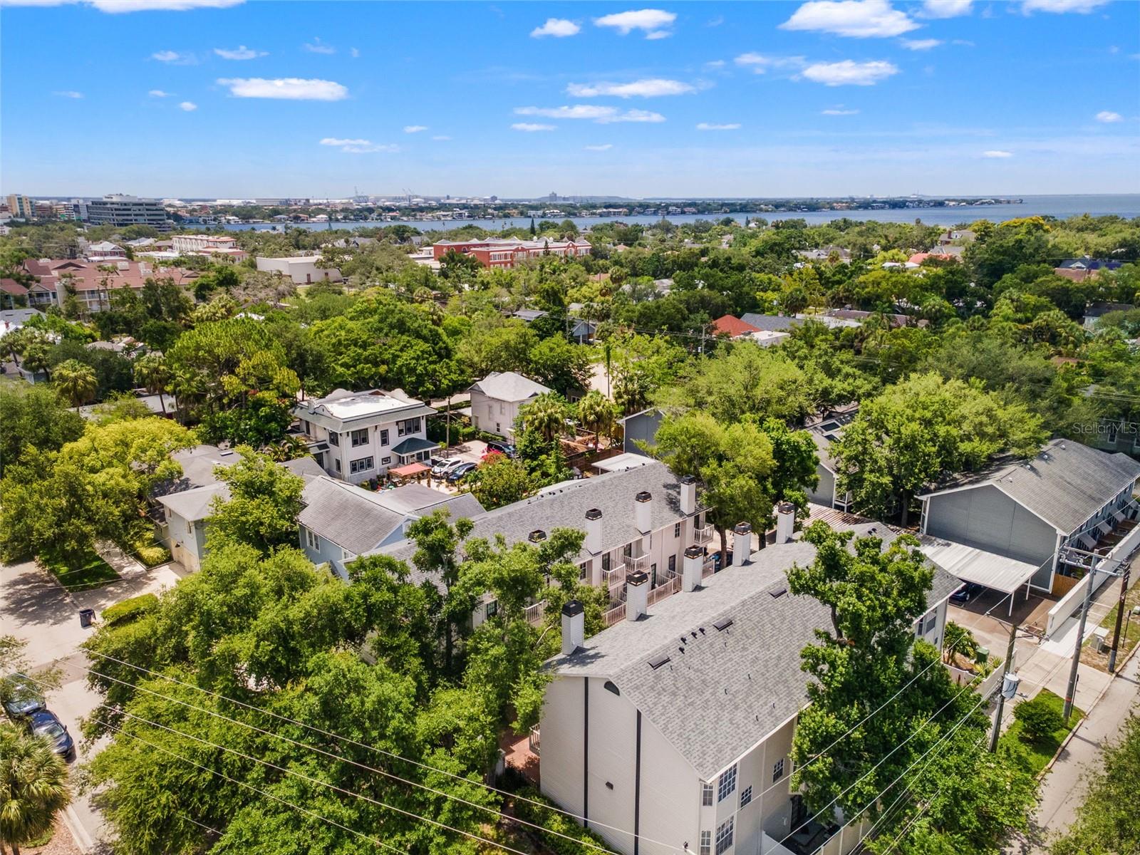 502 S WILLOW AVE #6