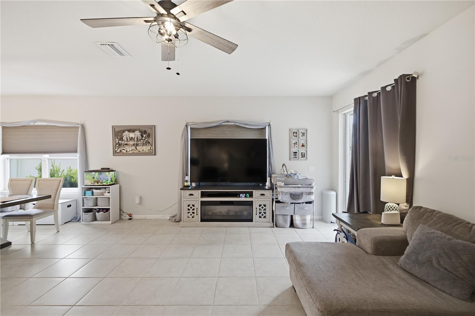 10188 AGAVE CT