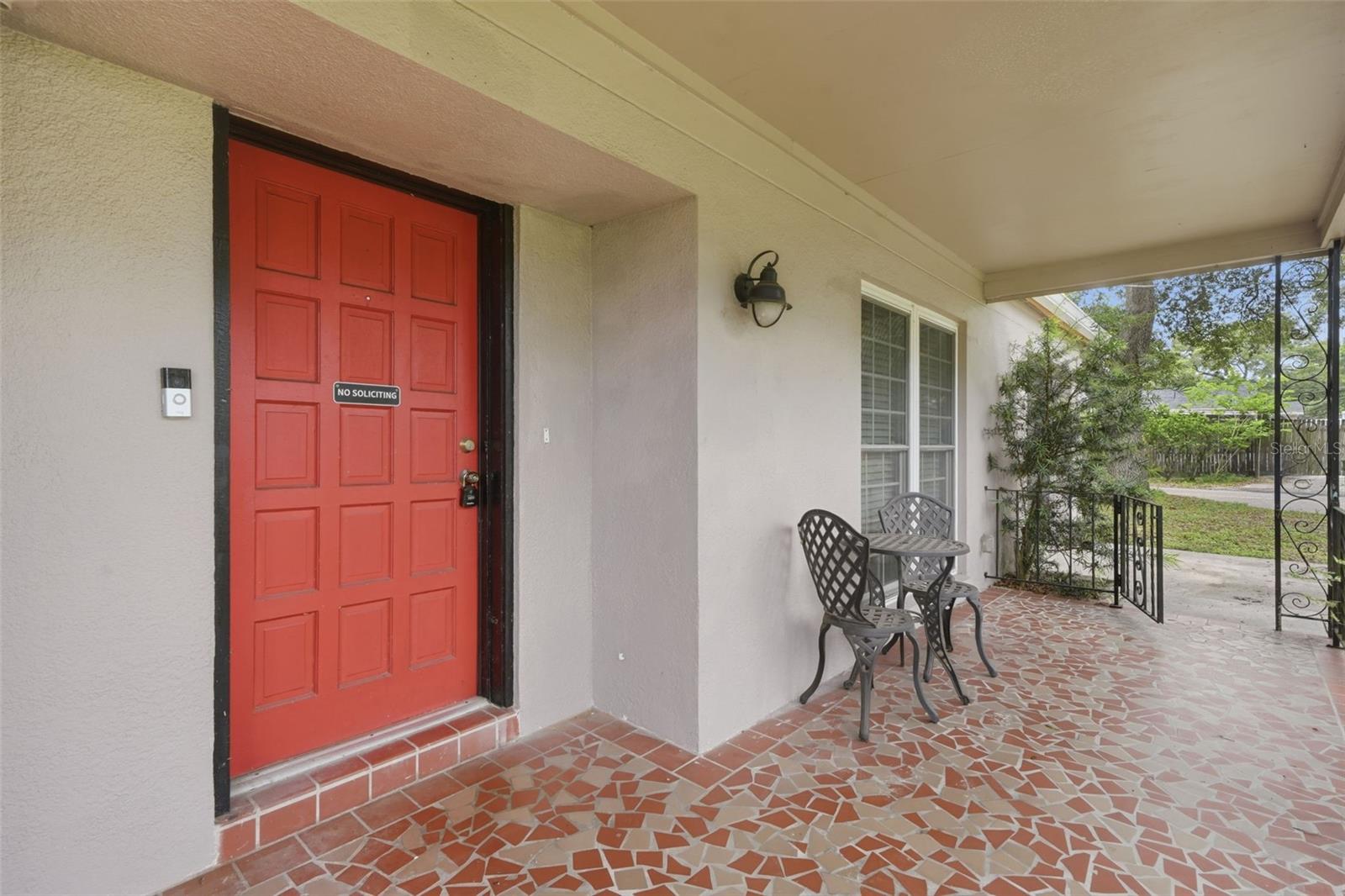 1901 E DIANA ST
