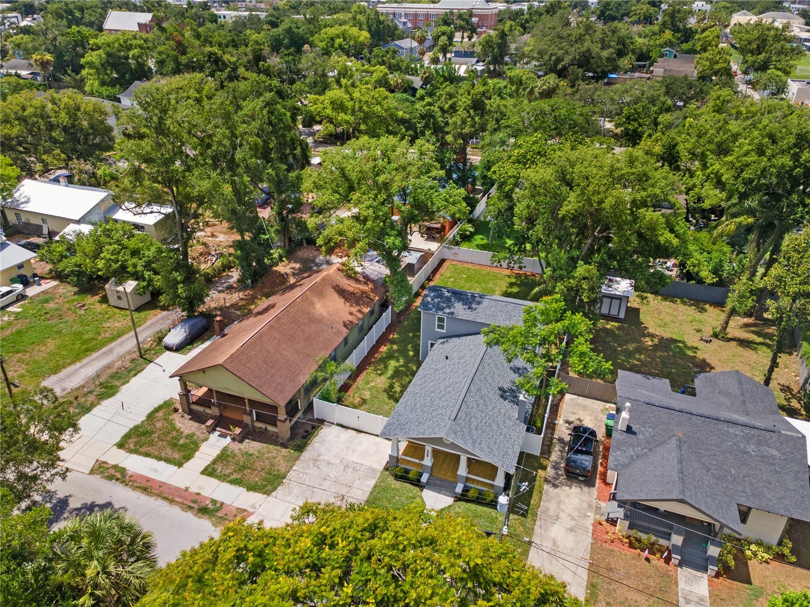 308 W ALFRED ST