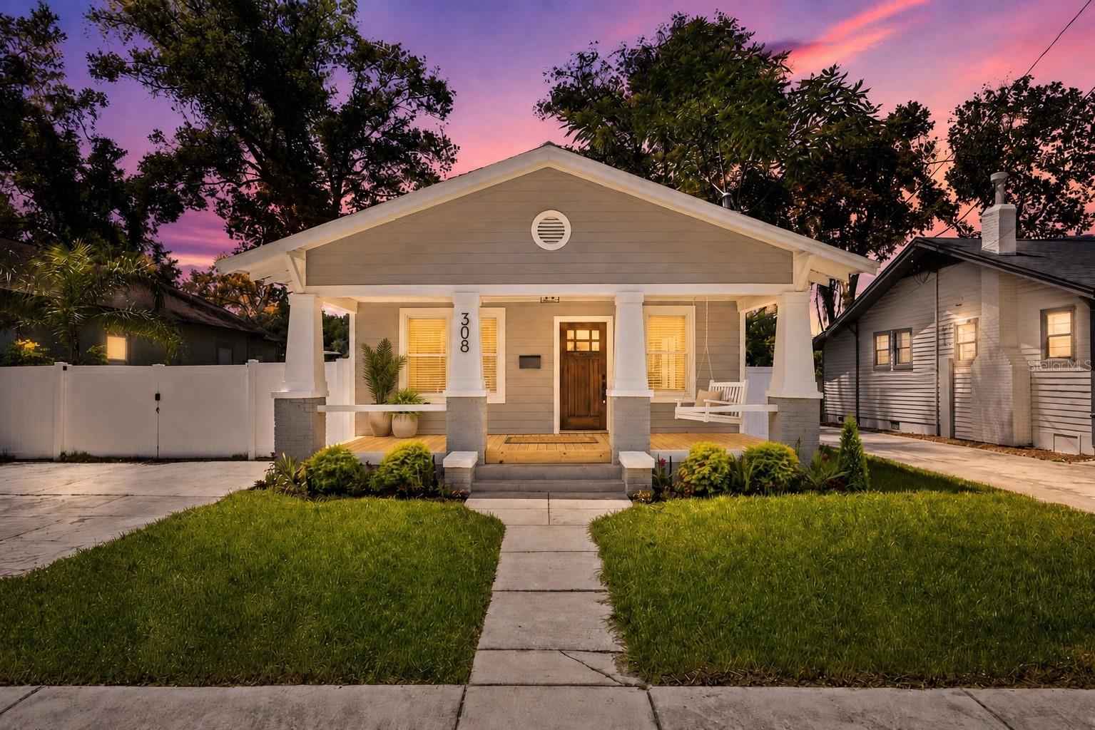 308 W ALFRED ST