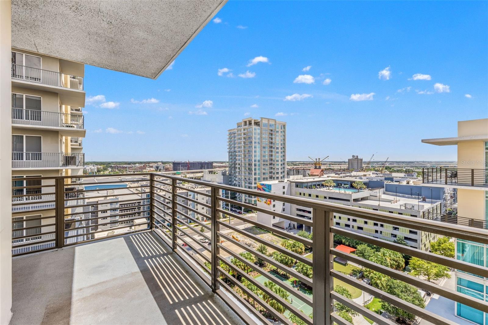 1120 E KENNEDY BLVD #1229