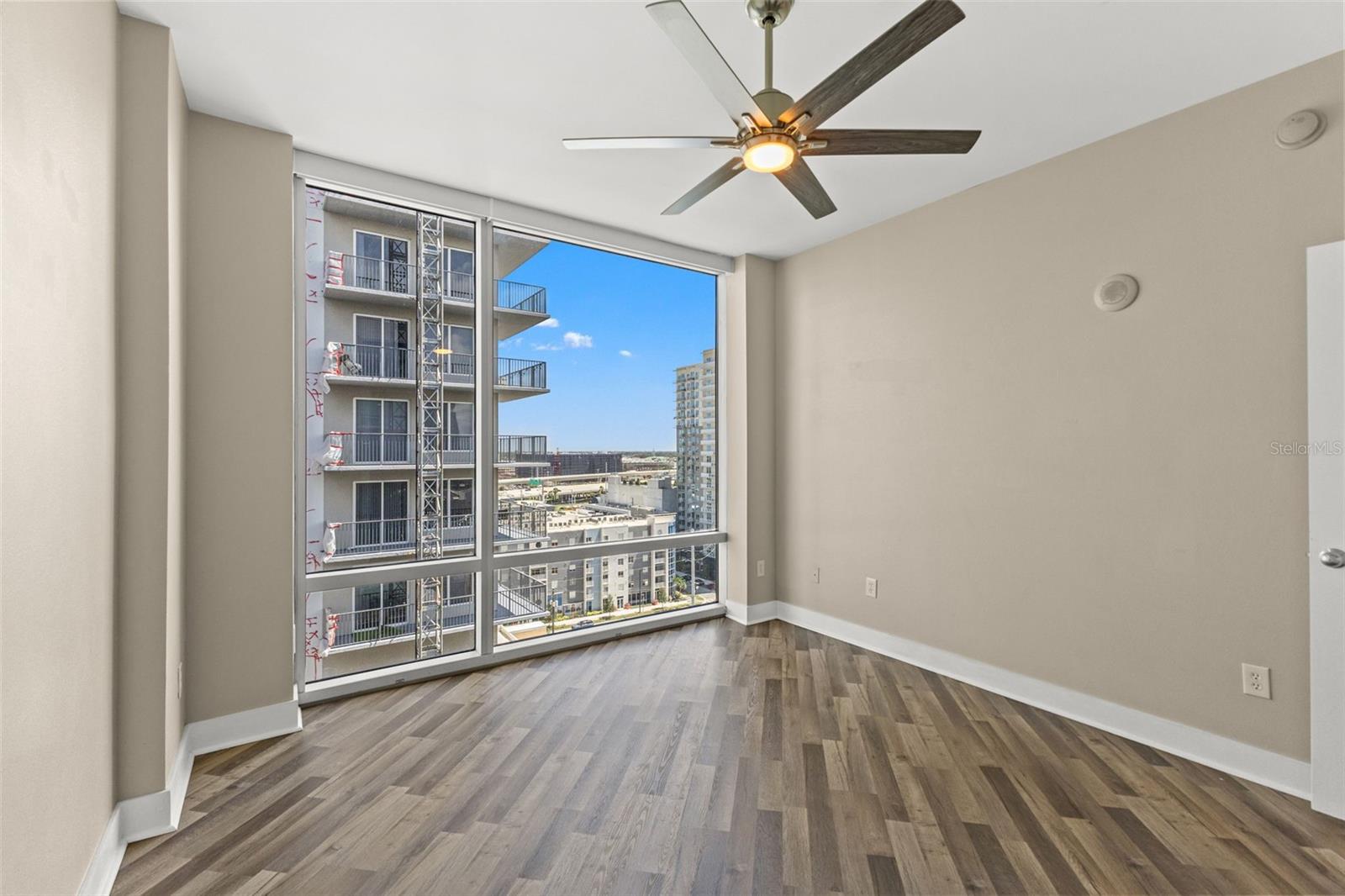 1120 E KENNEDY BLVD #1229