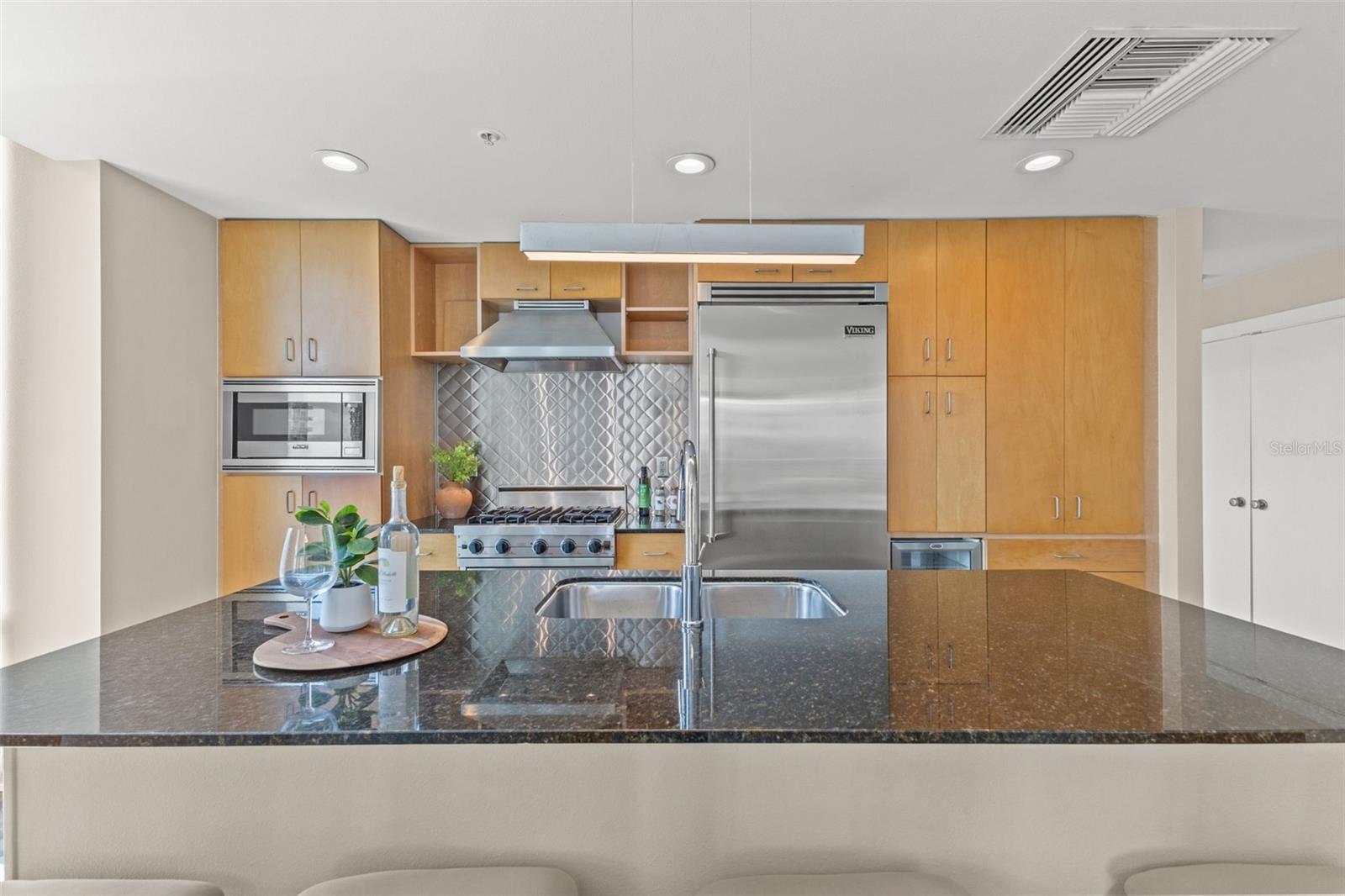 1120 E KENNEDY BLVD #1229