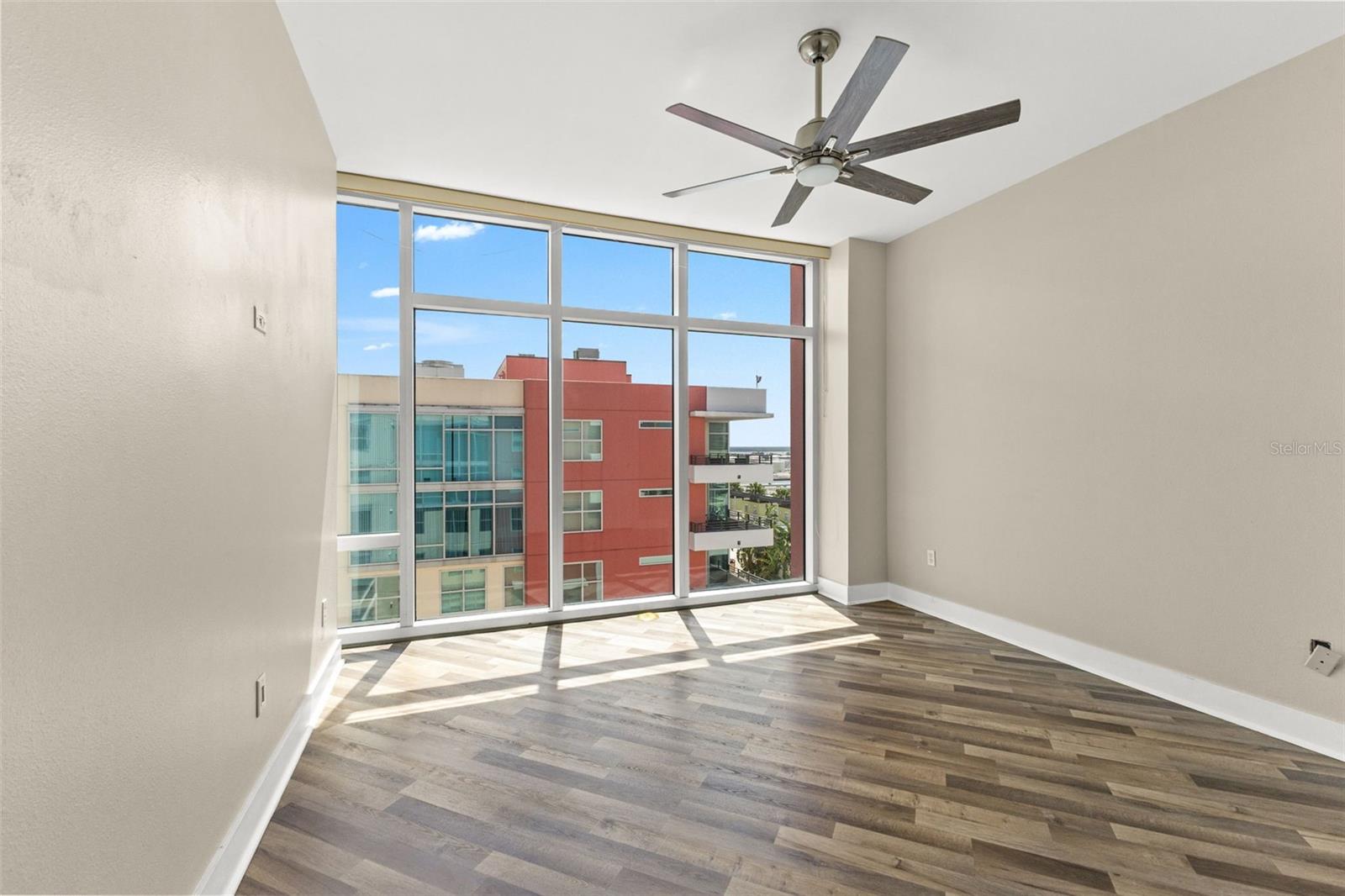 1120 E KENNEDY BLVD #1229