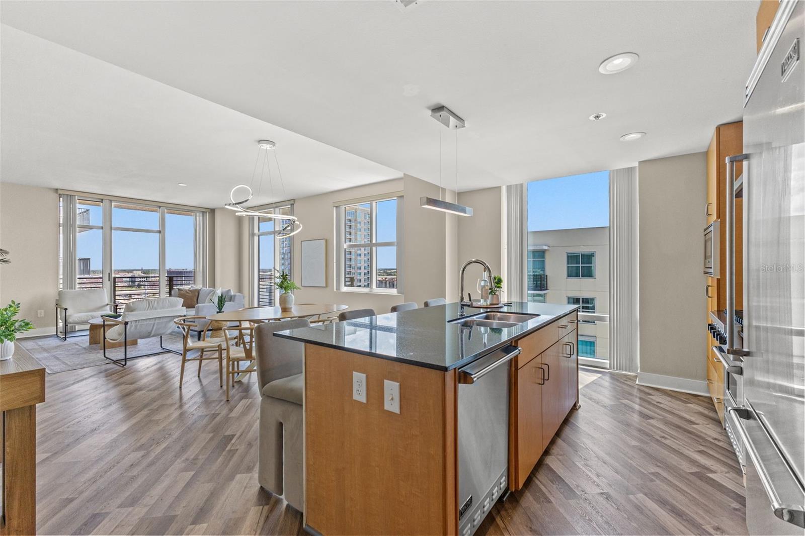 1120 E KENNEDY BLVD #1229