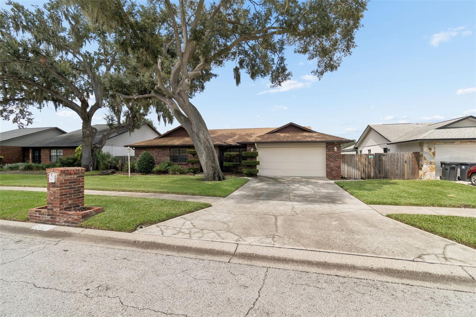 653 TIMBER POND DR