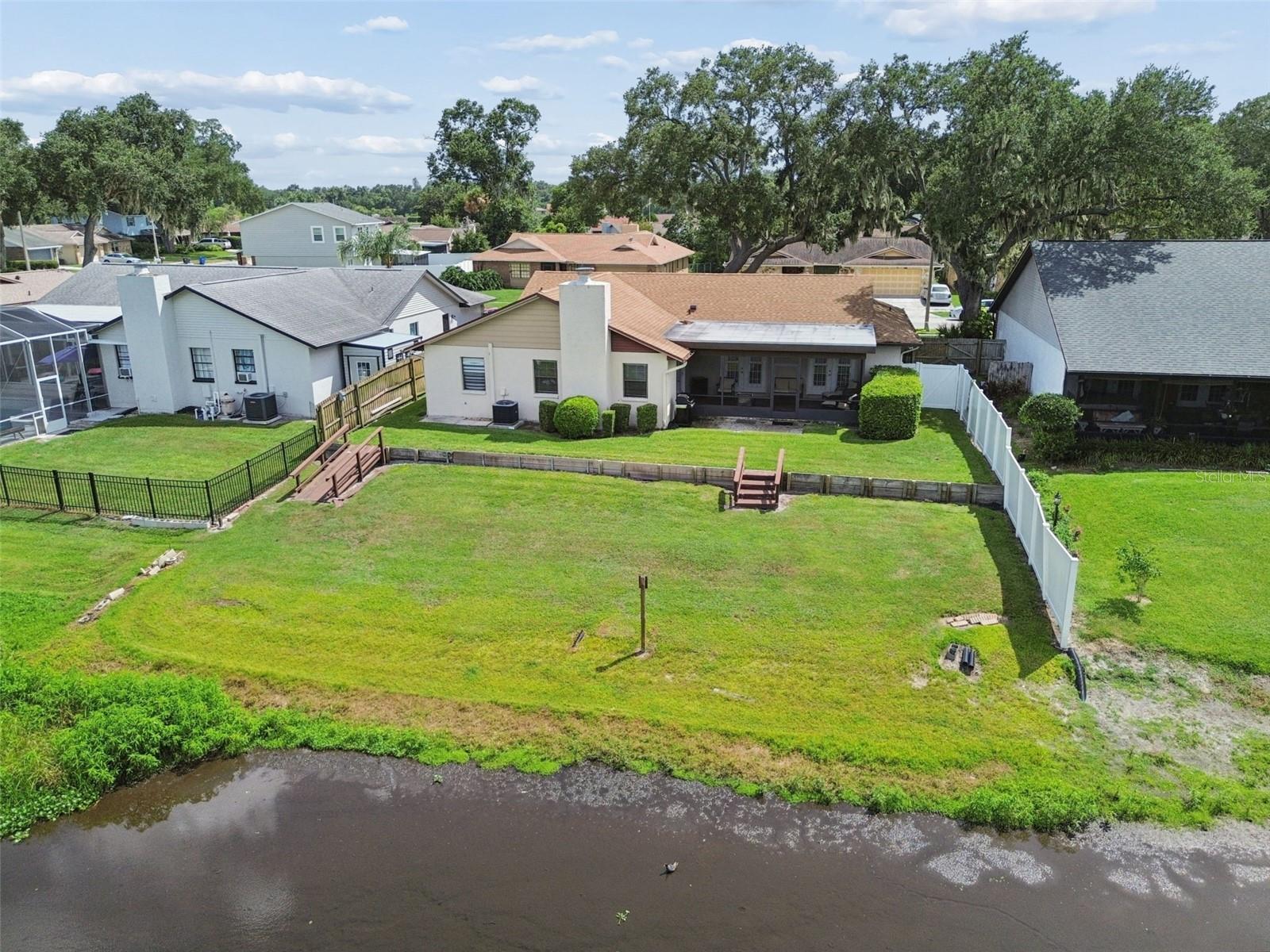 653 TIMBER POND DR