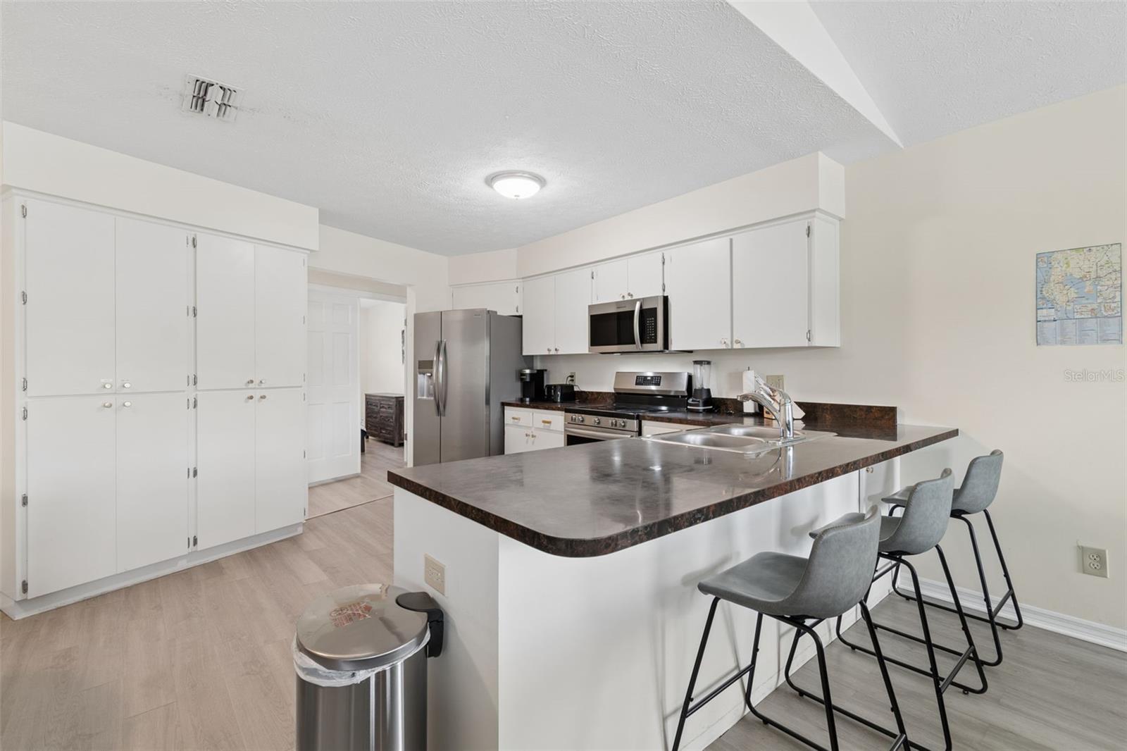 653 TIMBER POND DR