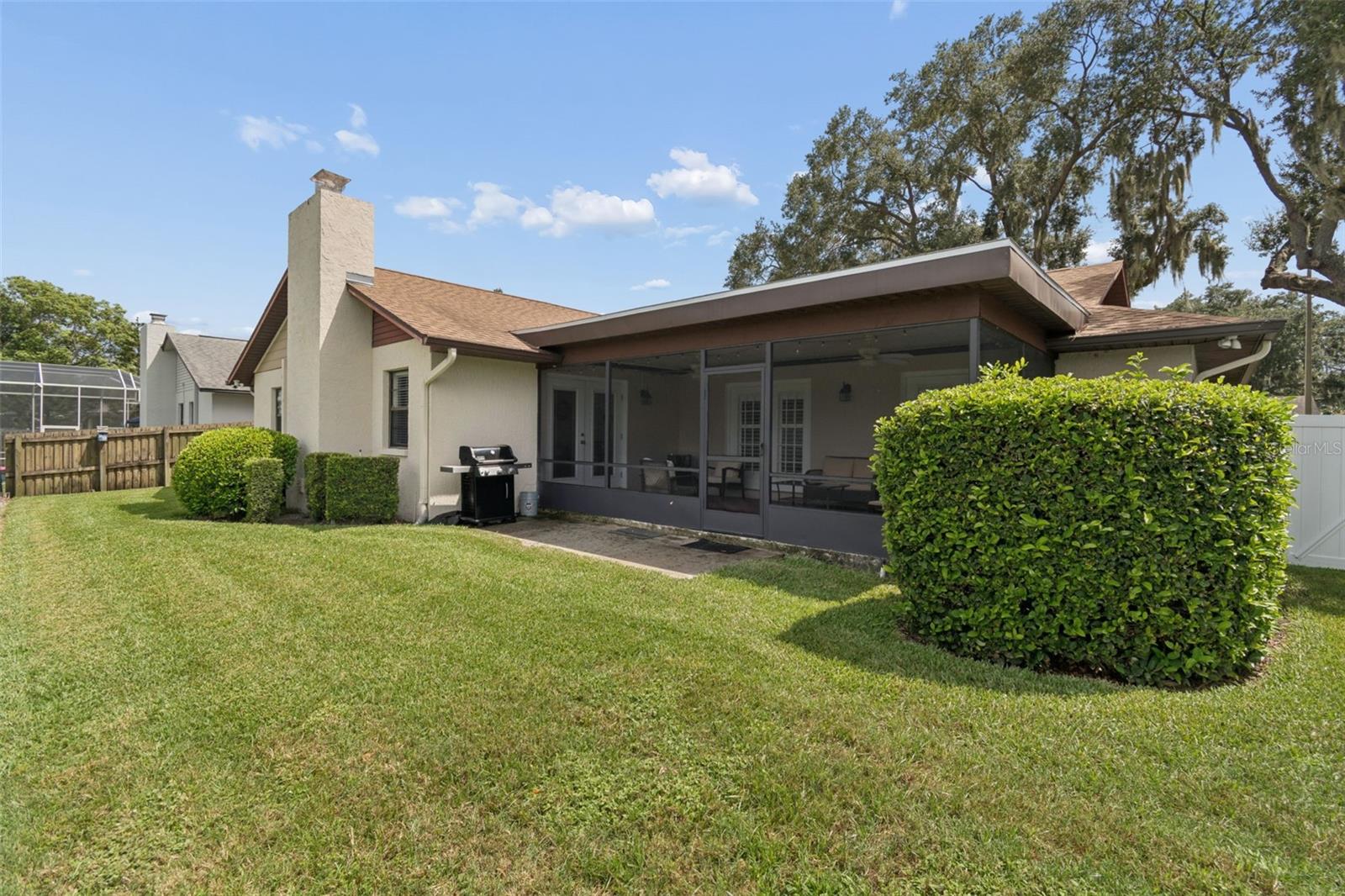 653 TIMBER POND DR