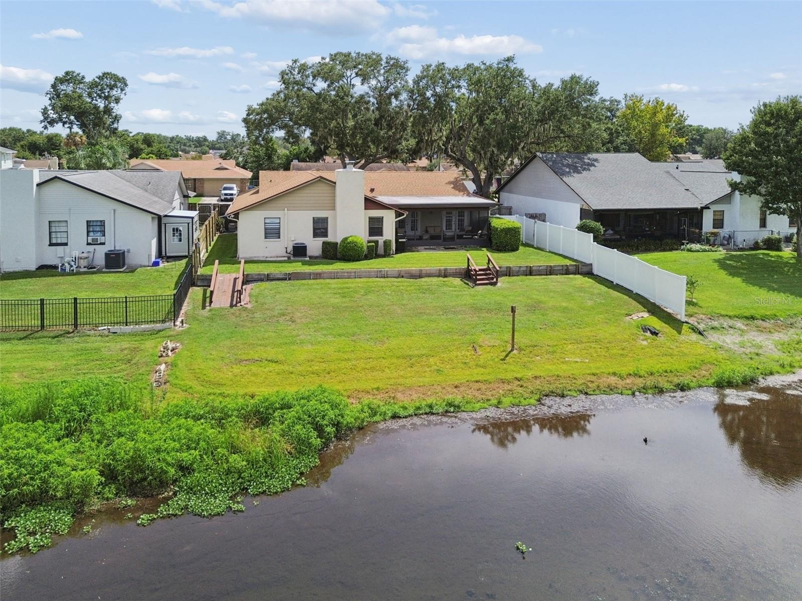 653 TIMBER POND DR