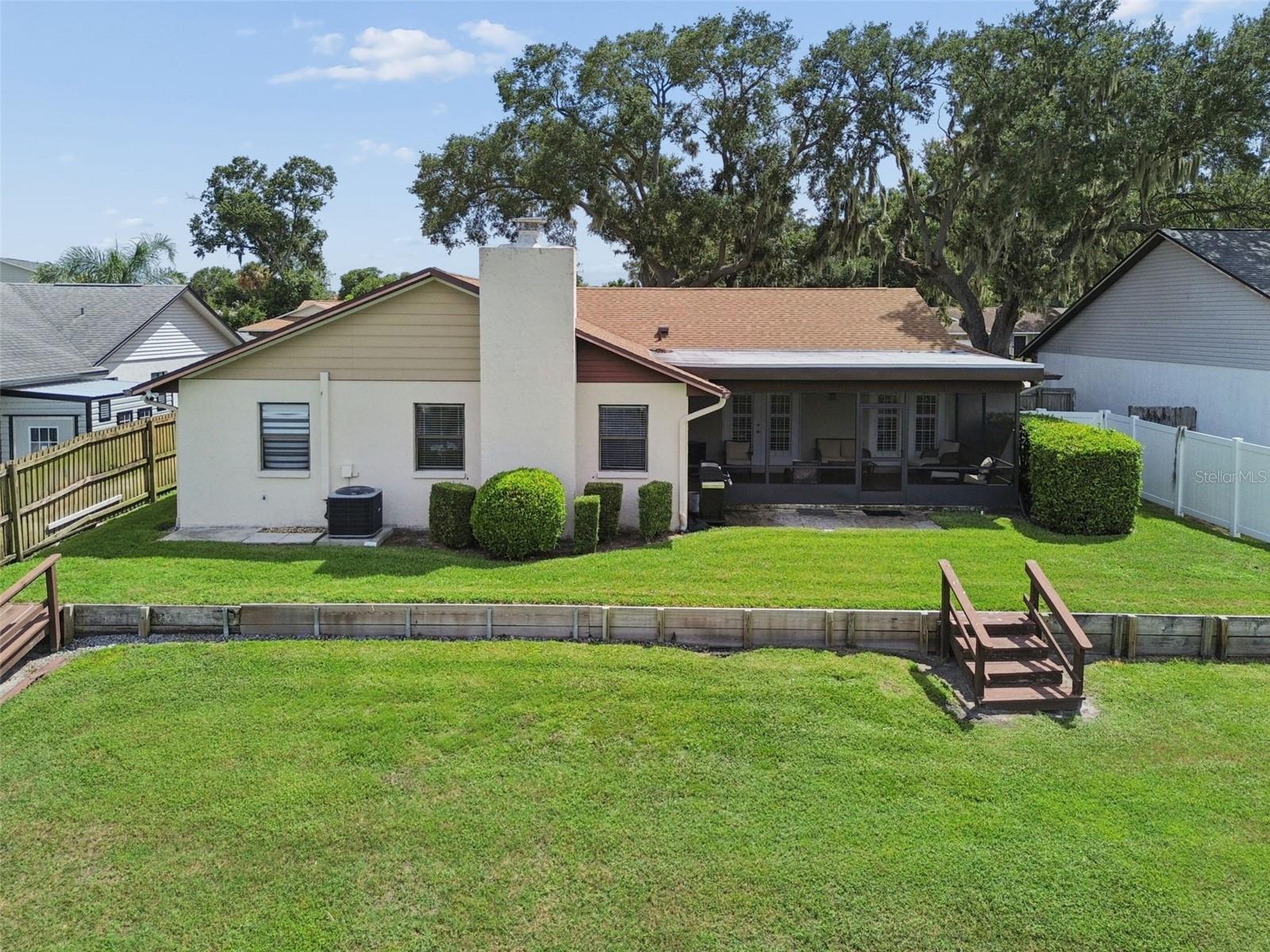 653 TIMBER POND DR