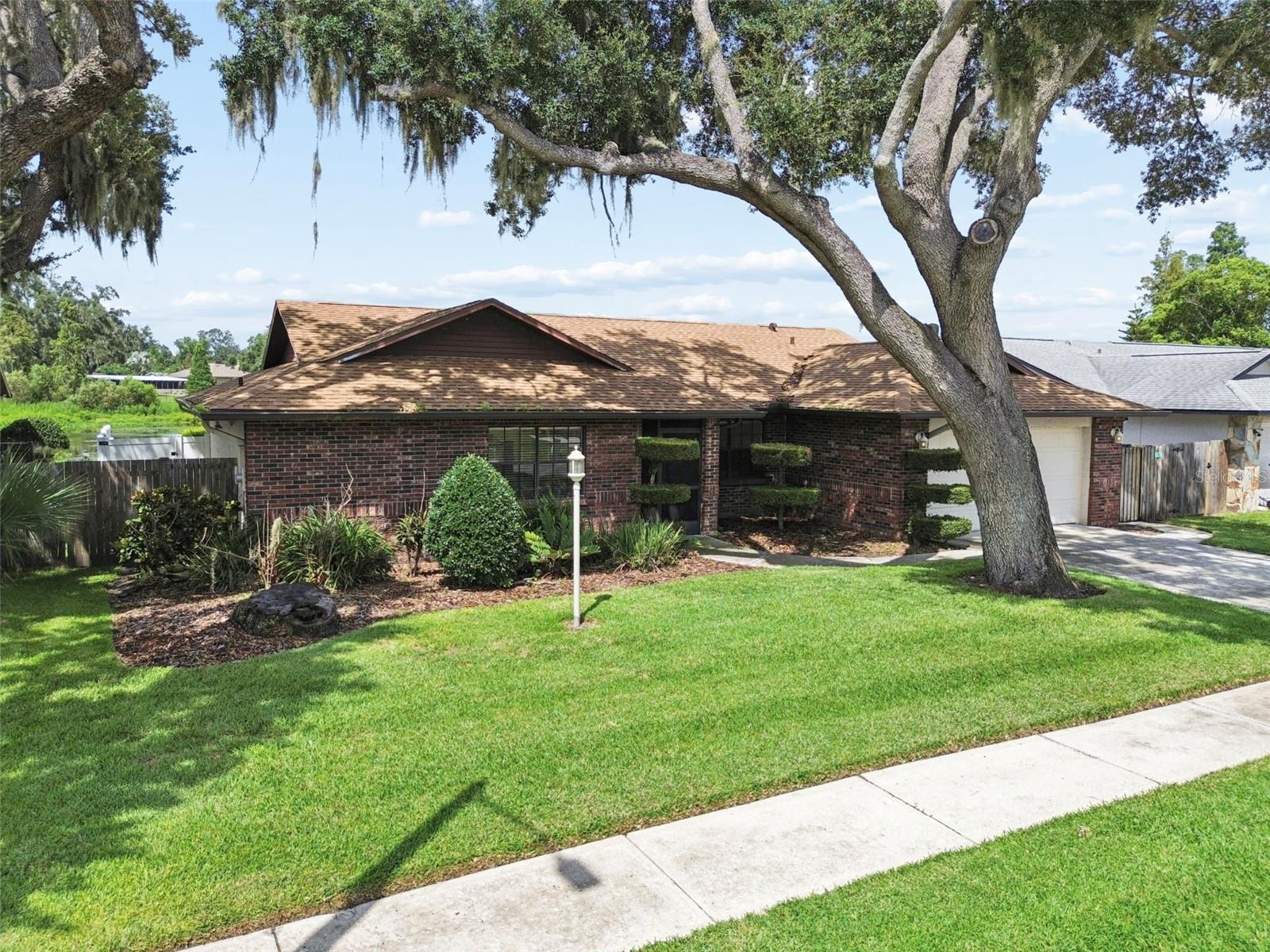 653 TIMBER POND DR