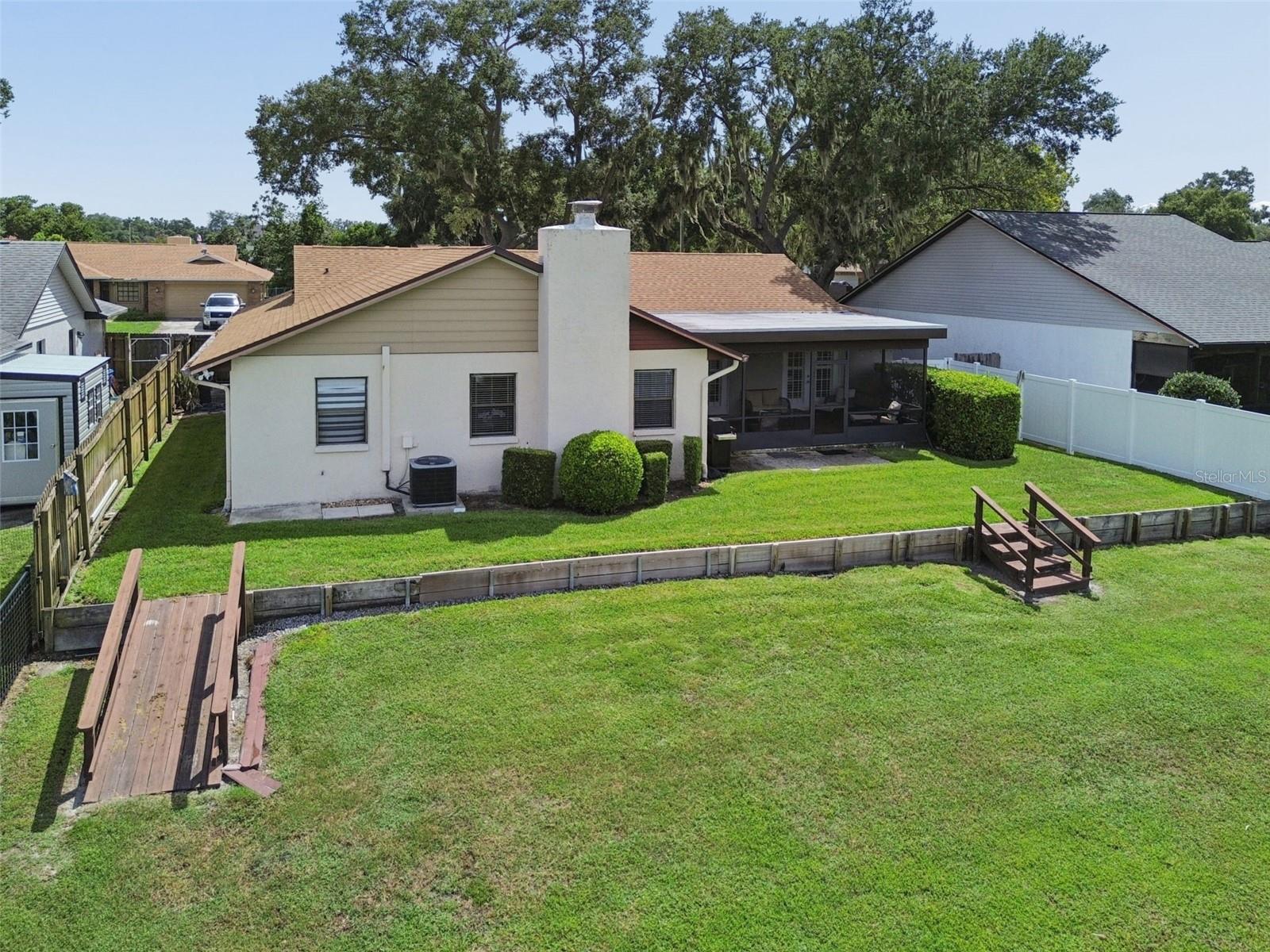 653 TIMBER POND DR