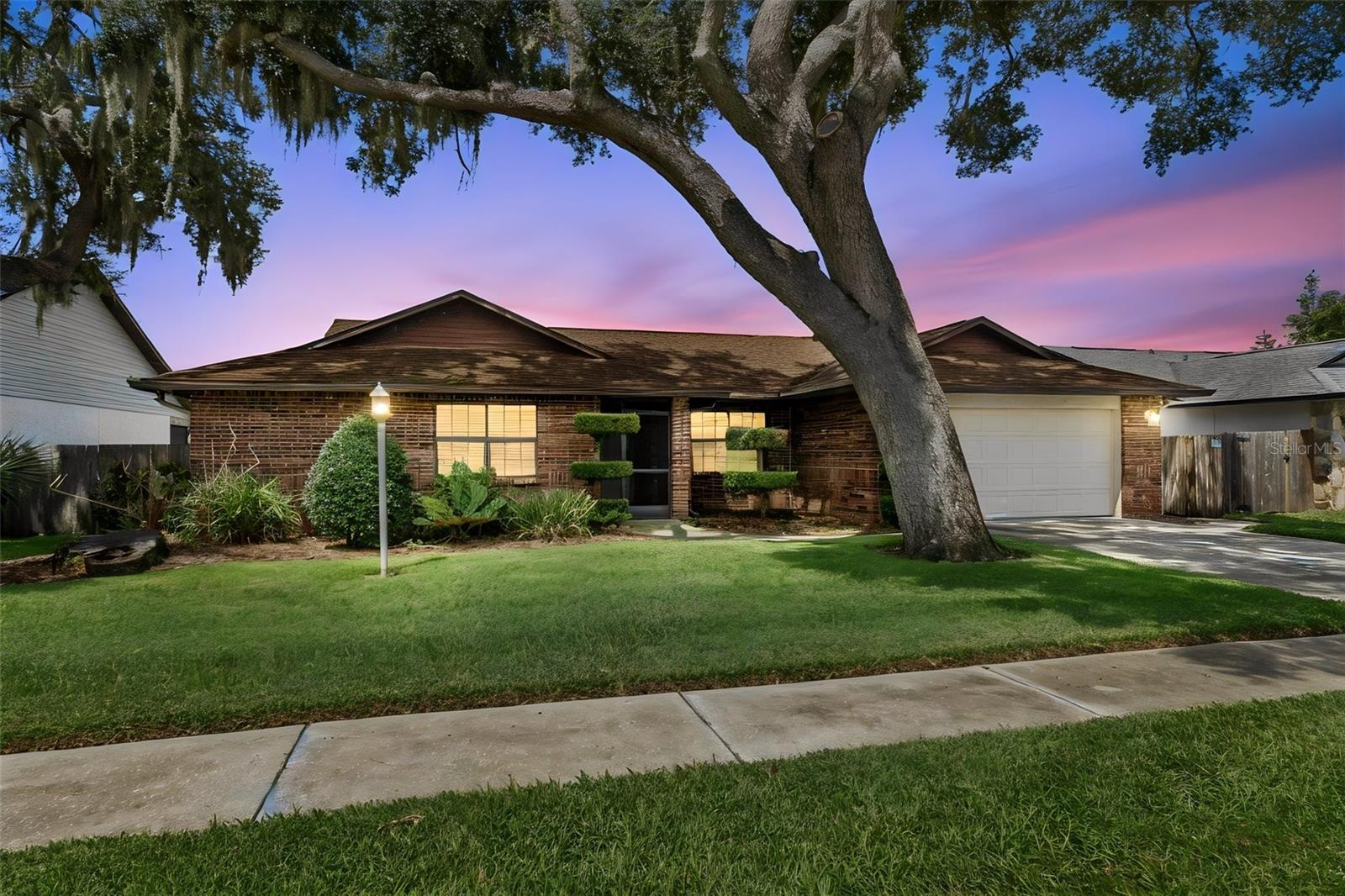 653 TIMBER POND DR