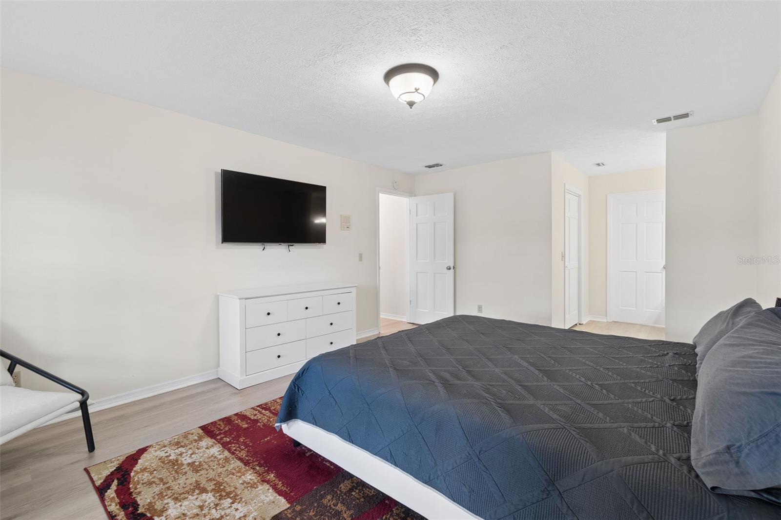 653 TIMBER POND DR
