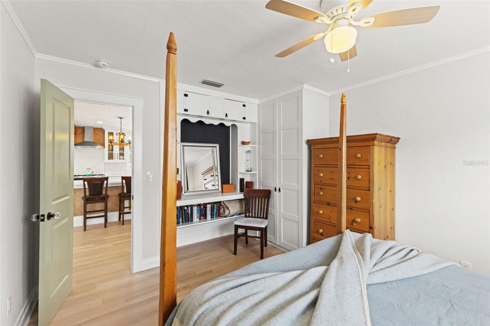 106 W MINNEHAHA ST