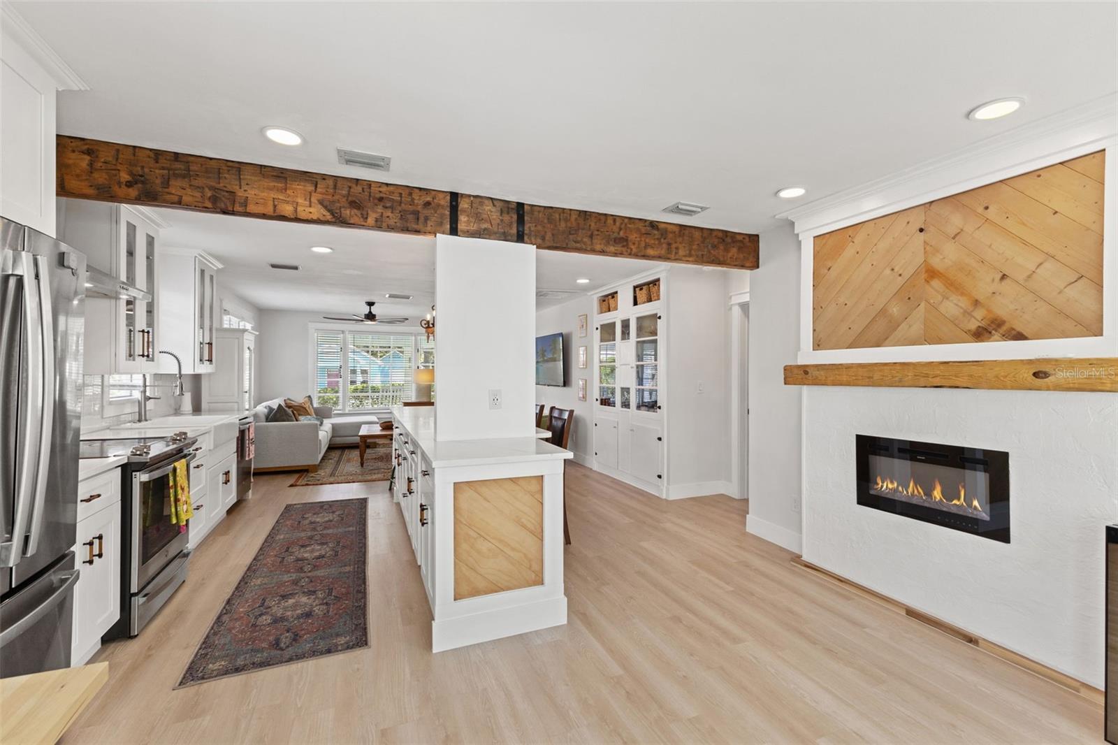 106 W MINNEHAHA ST