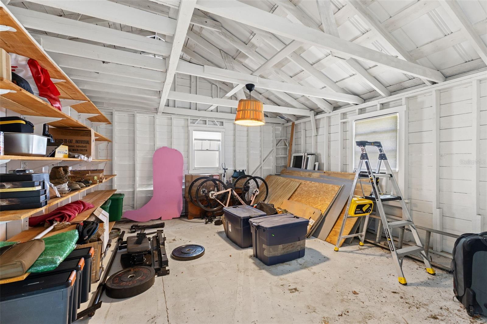 106 W MINNEHAHA ST