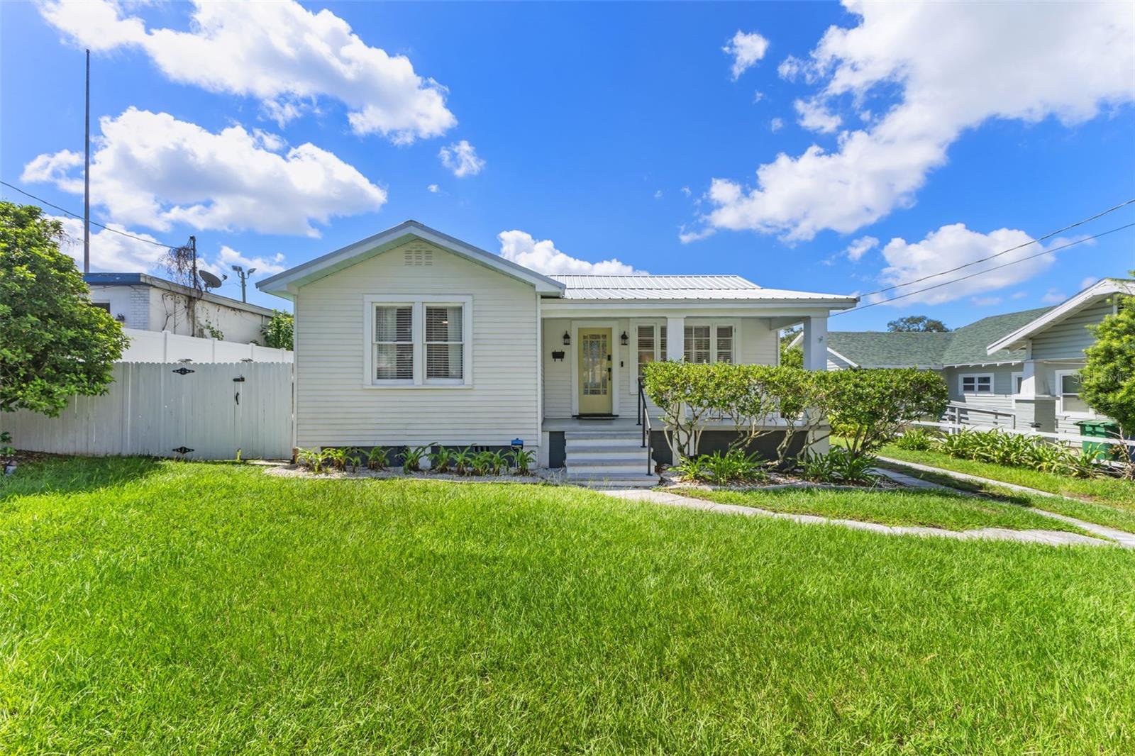 106 W MINNEHAHA ST