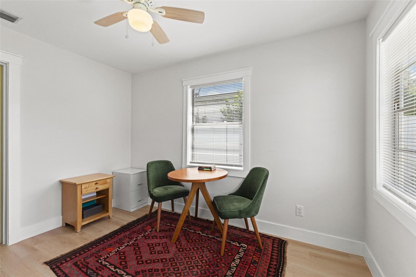 106 W MINNEHAHA ST