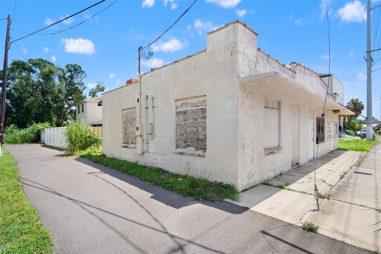 308 S 22ND ST