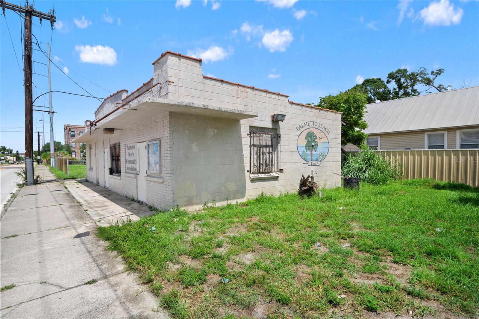 308 S 22ND ST