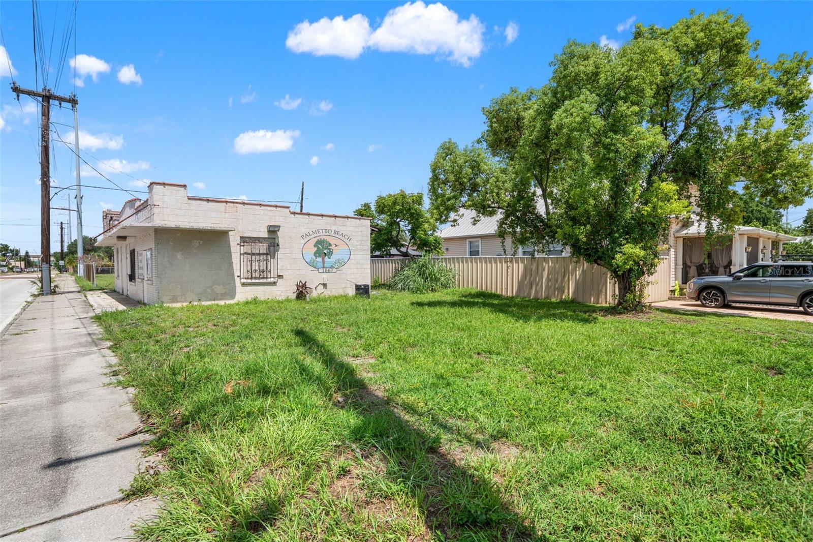 308 S 22ND ST