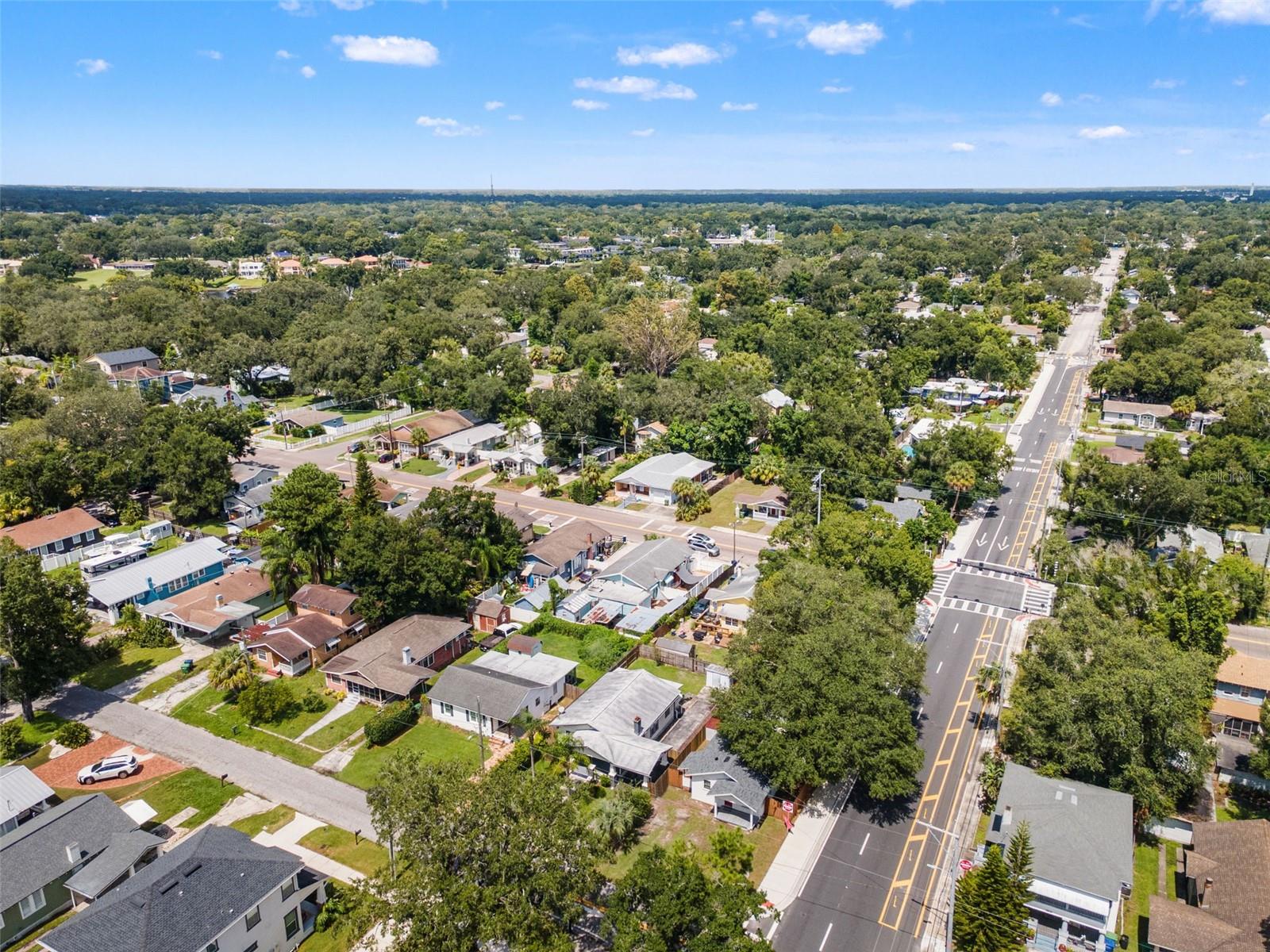 303 W CURTIS ST