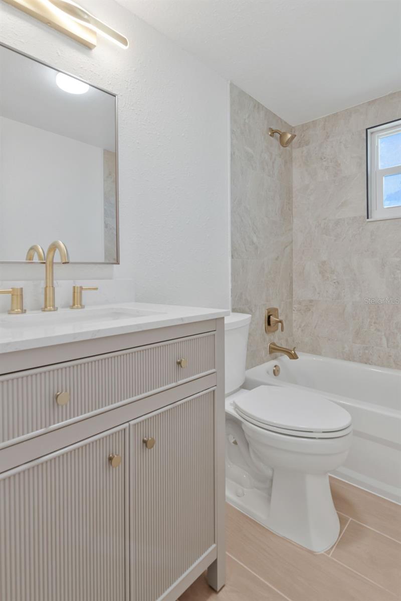 4539 NEEDLE PALM DR
