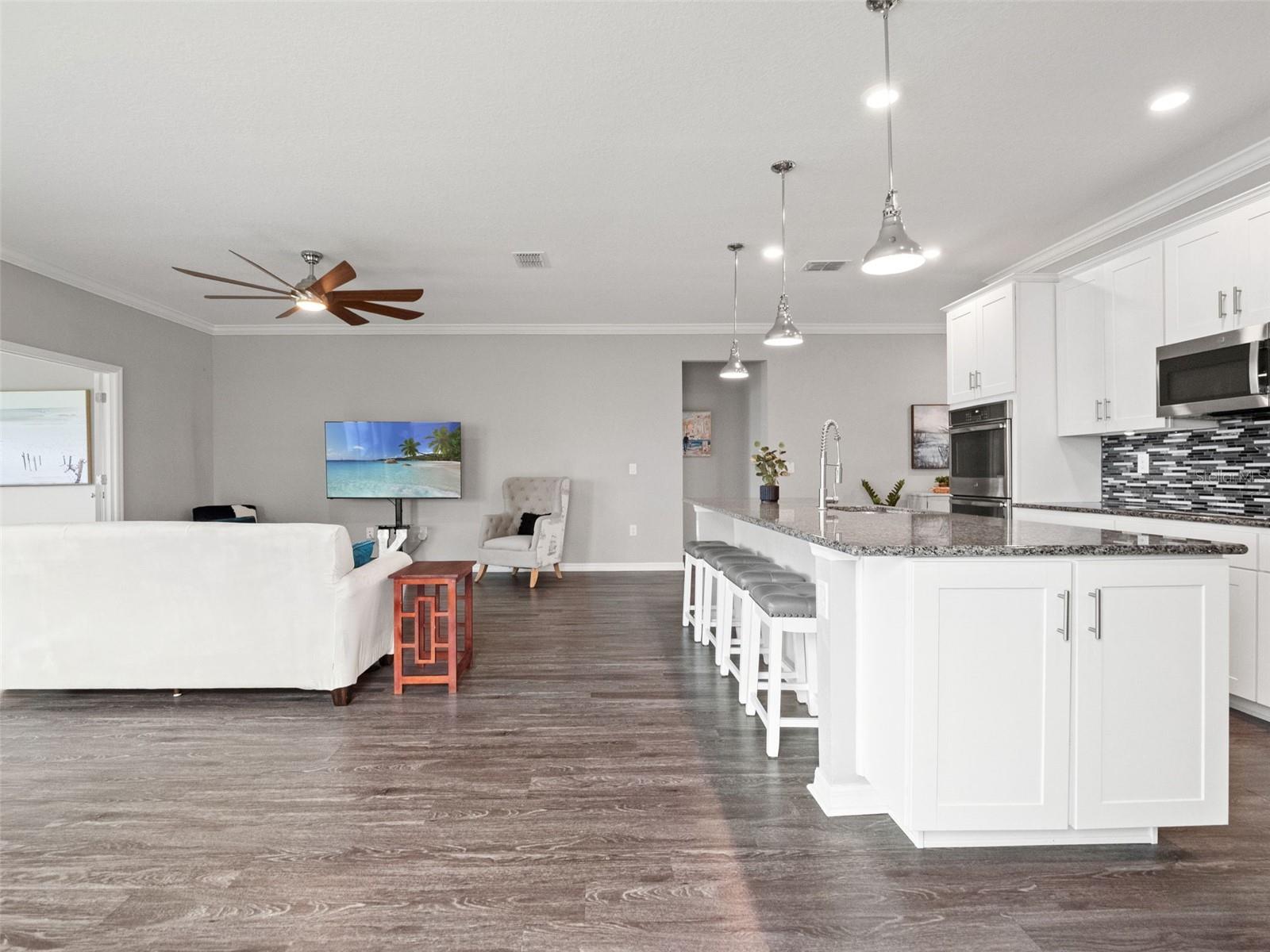 8232 OLIVE BROOK DR
