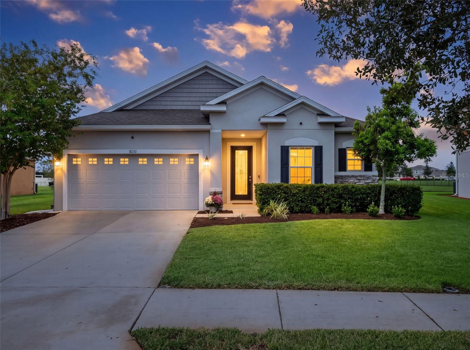 8232 OLIVE BROOK DR