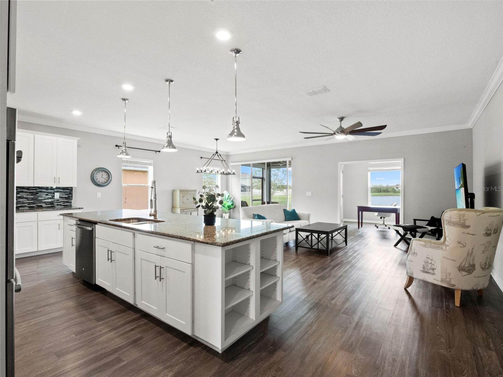 8232 OLIVE BROOK DR