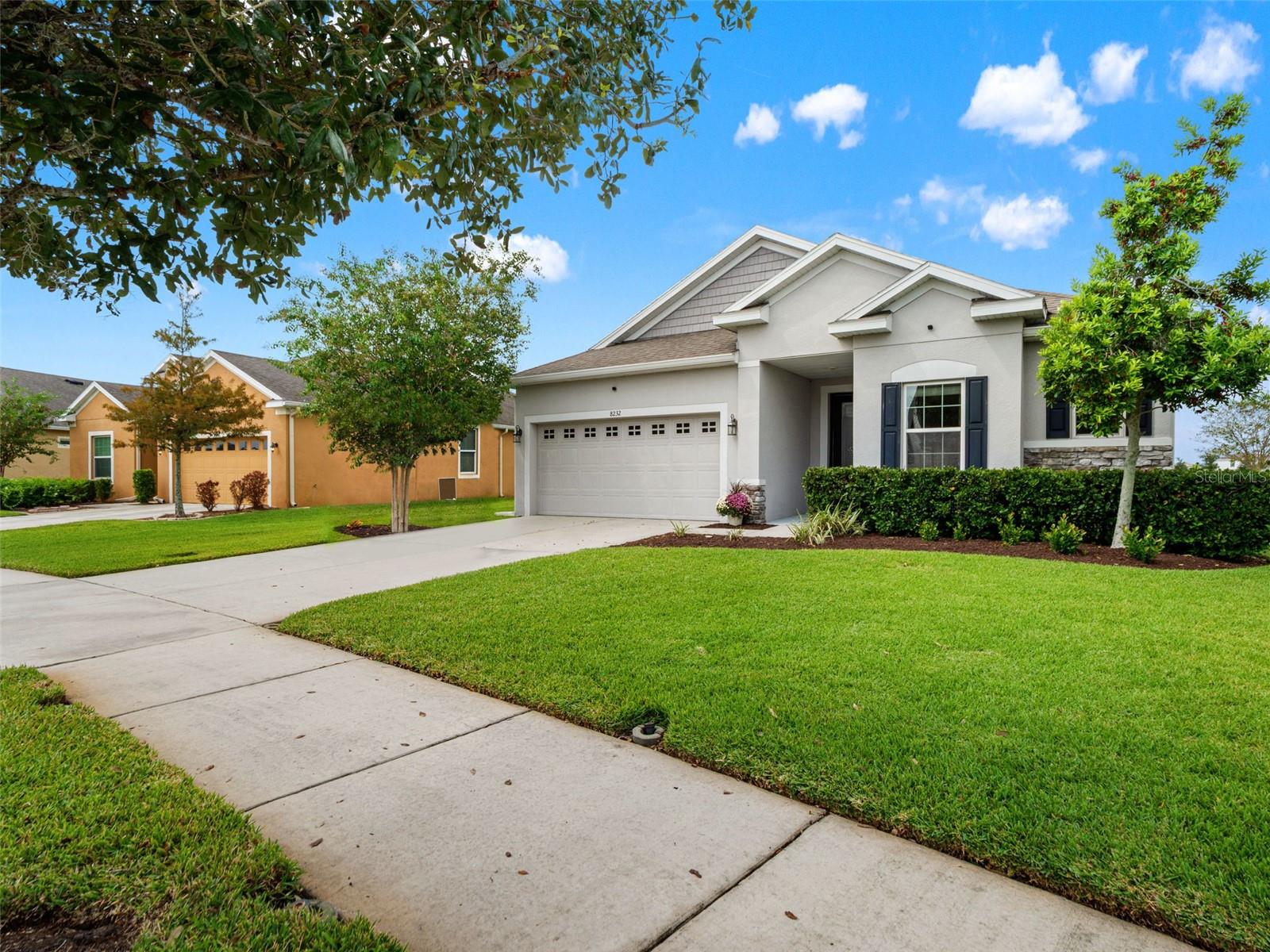 8232 OLIVE BROOK DR