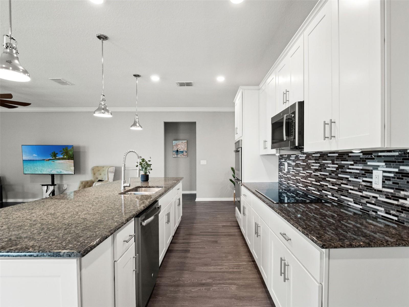 8232 OLIVE BROOK DR