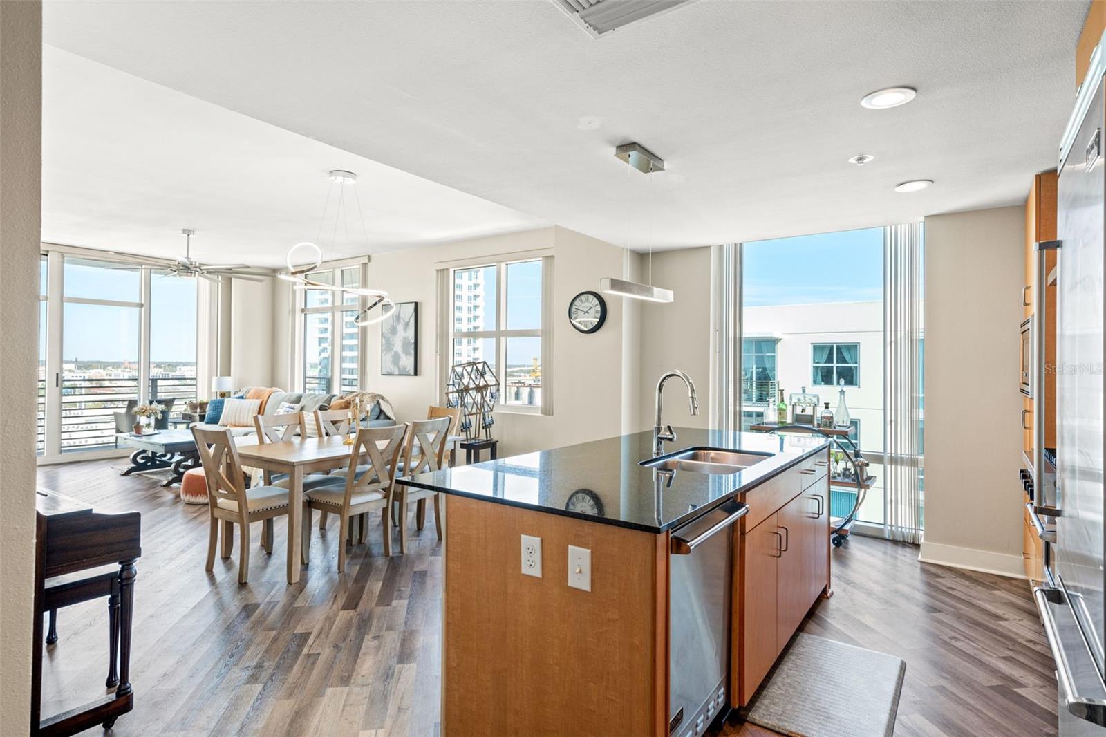 1120 E KENNEDY BLVD #1229