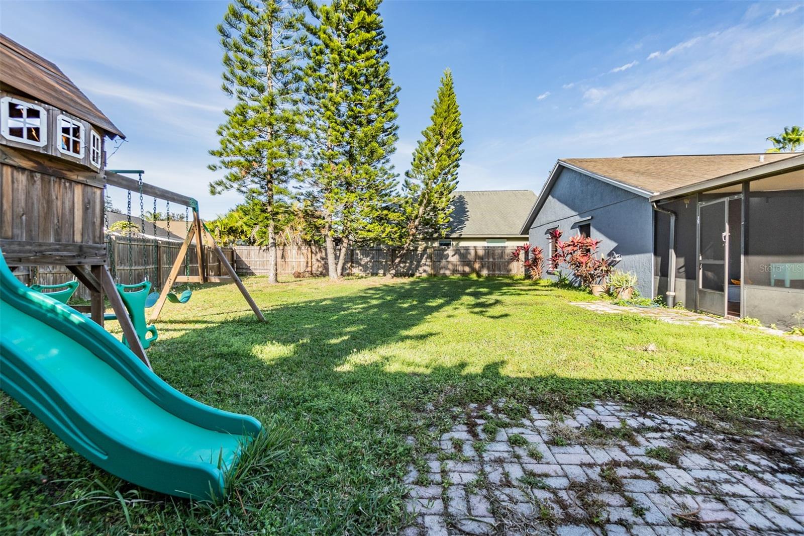 8706 CHARMING KNOLL CT