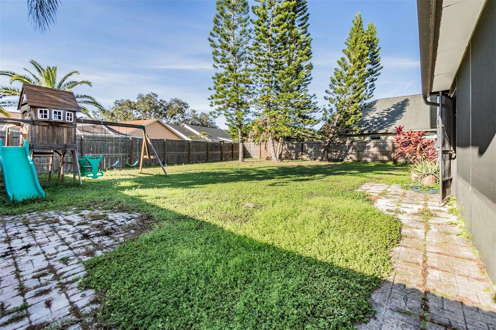 8706 CHARMING KNOLL CT