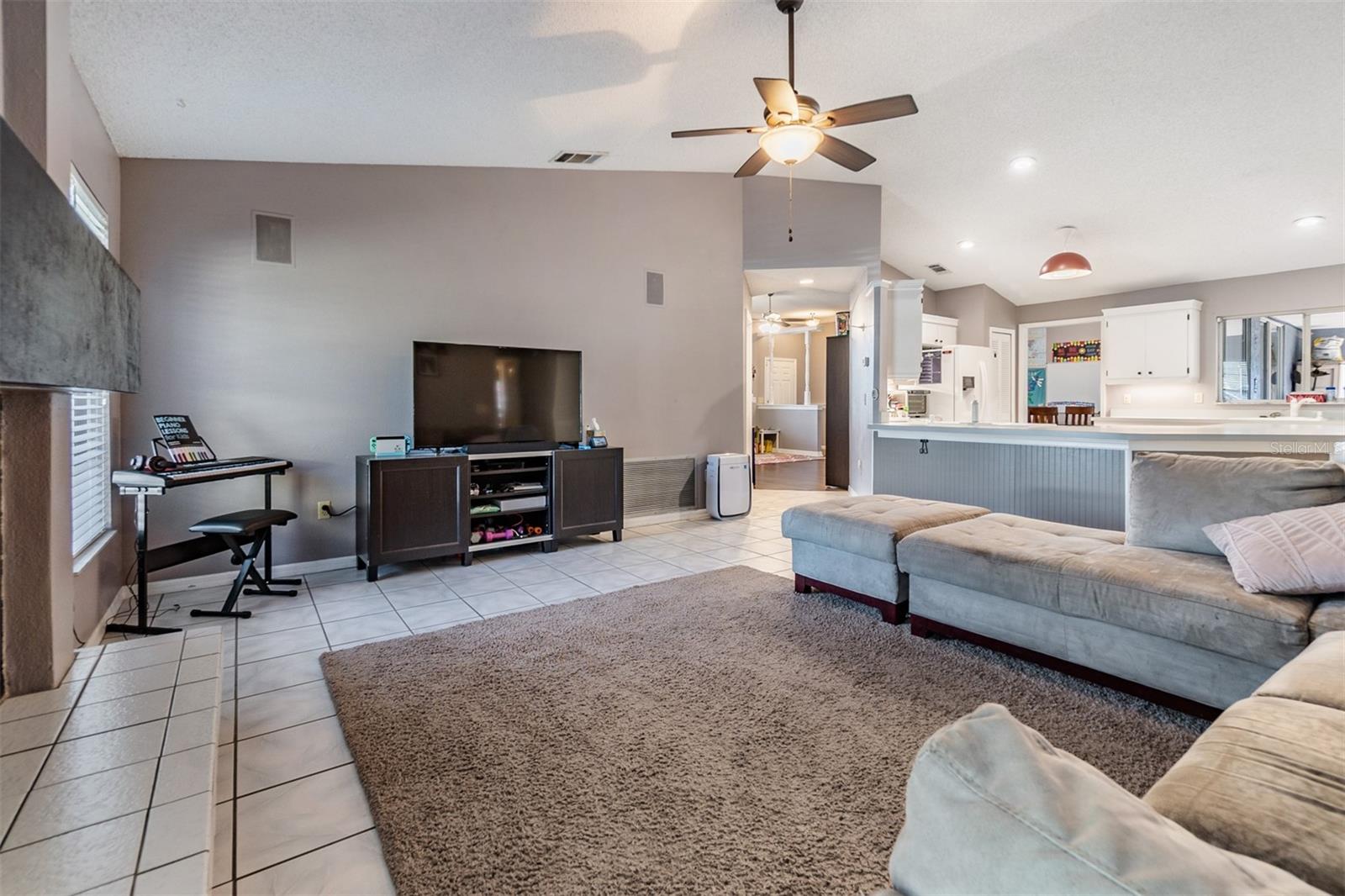 8706 CHARMING KNOLL CT