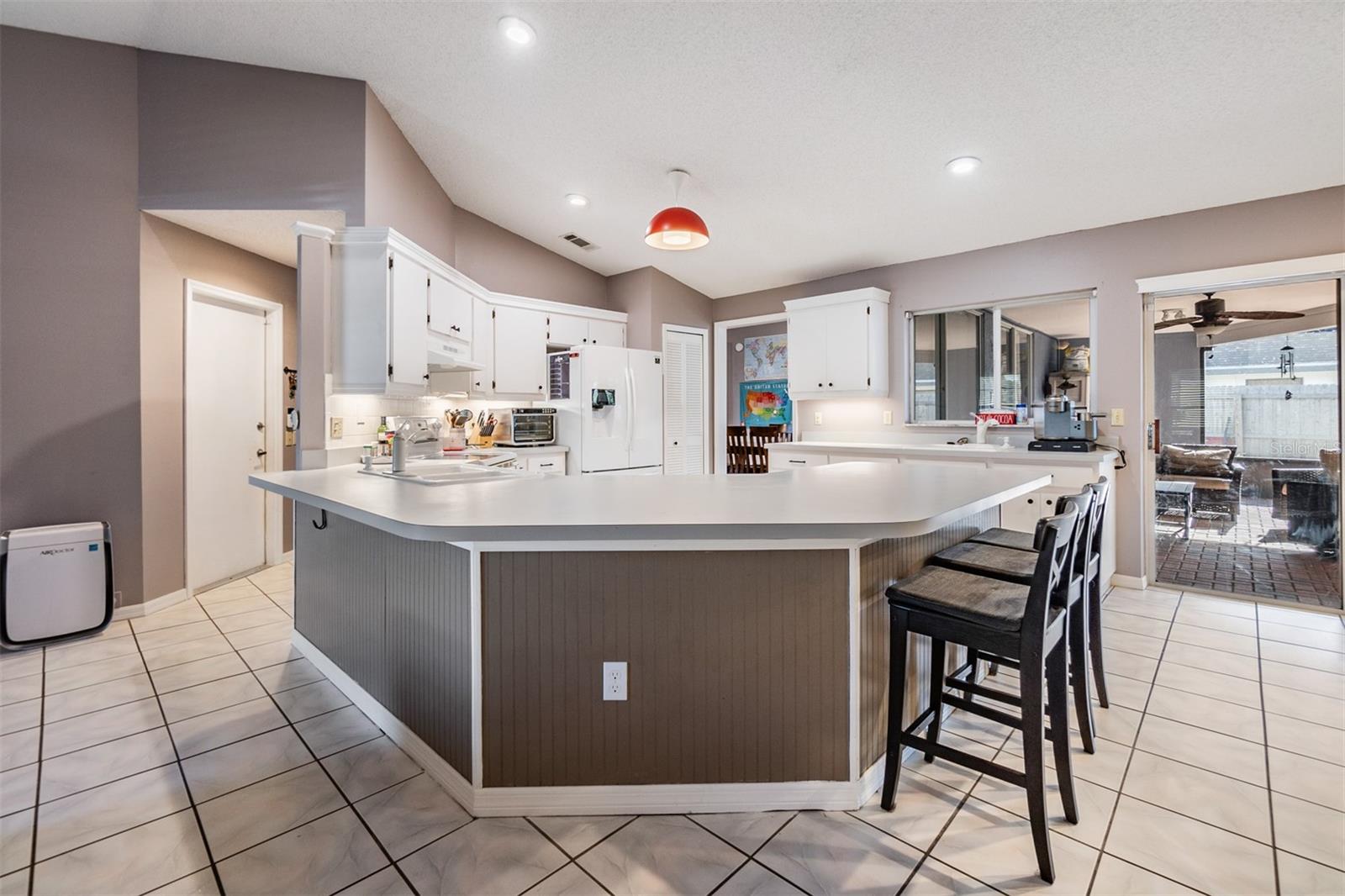 8706 CHARMING KNOLL CT