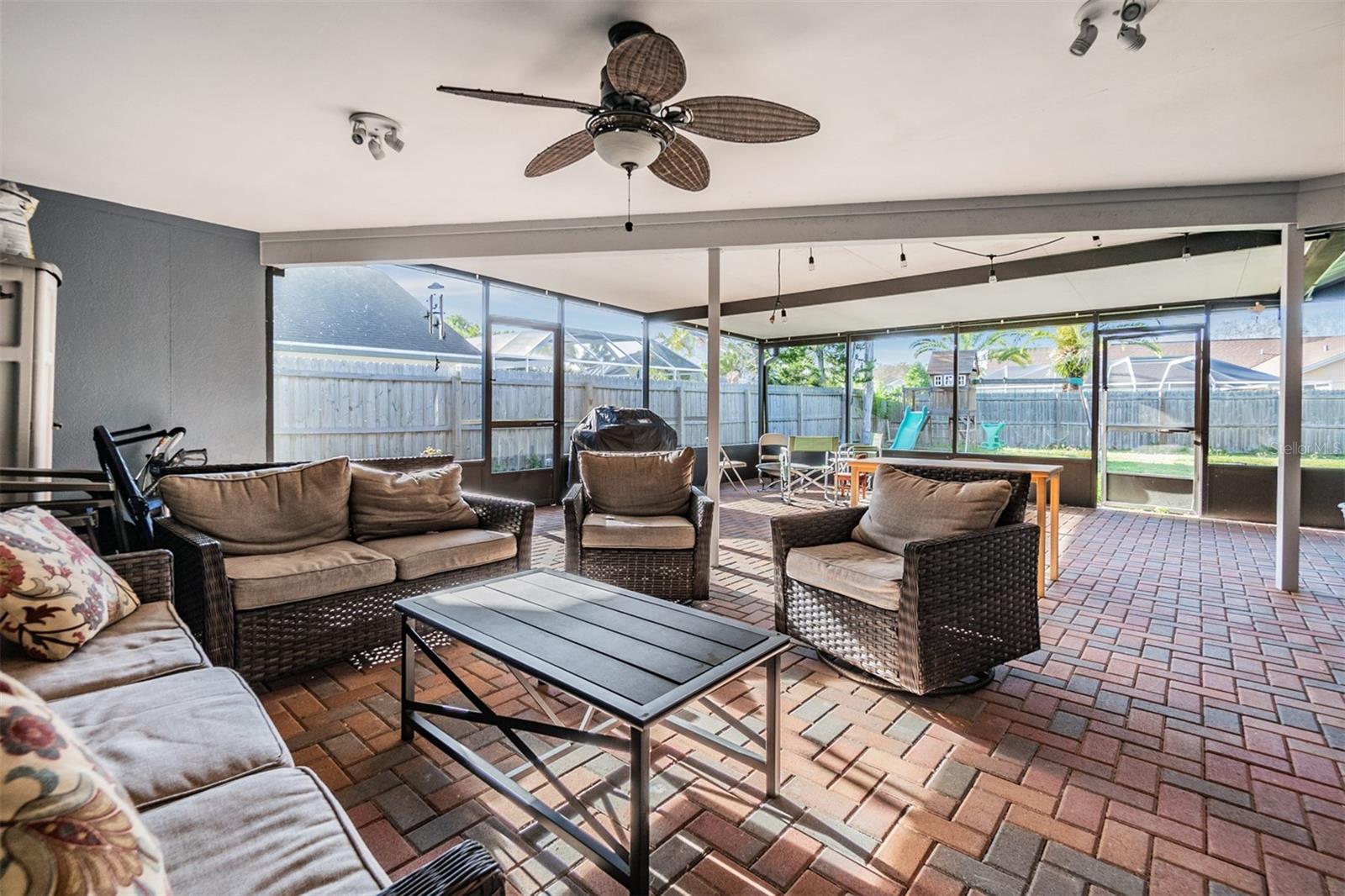 8706 CHARMING KNOLL CT