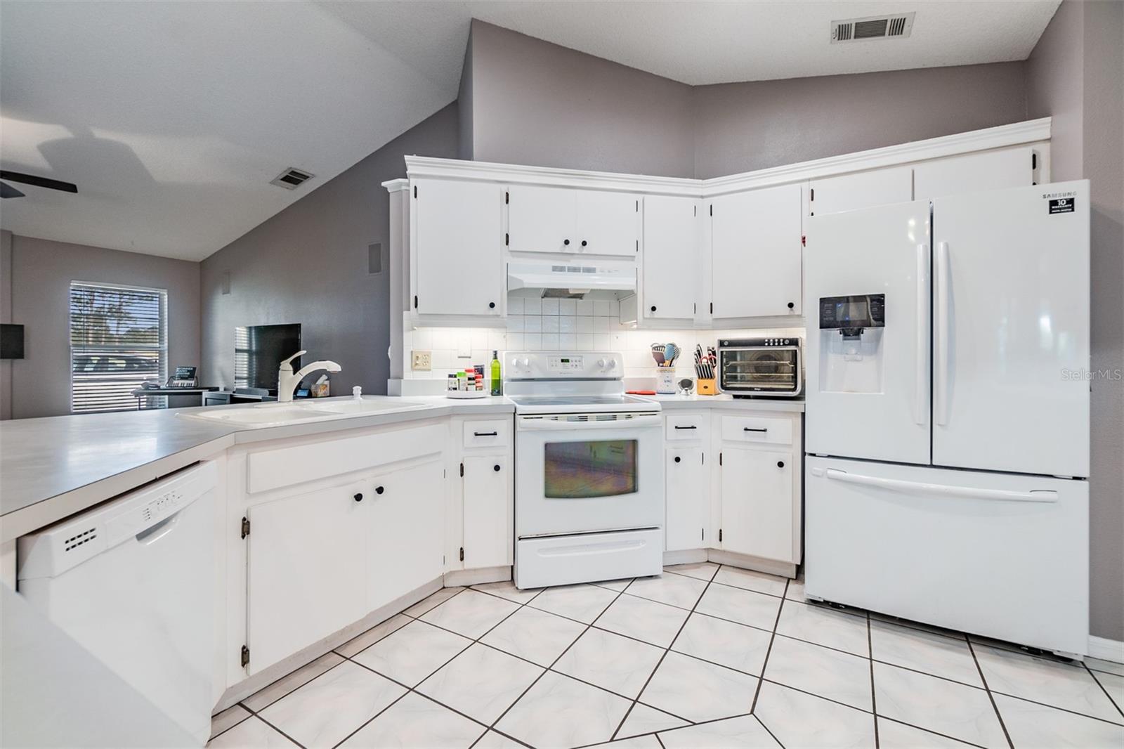 8706 CHARMING KNOLL CT