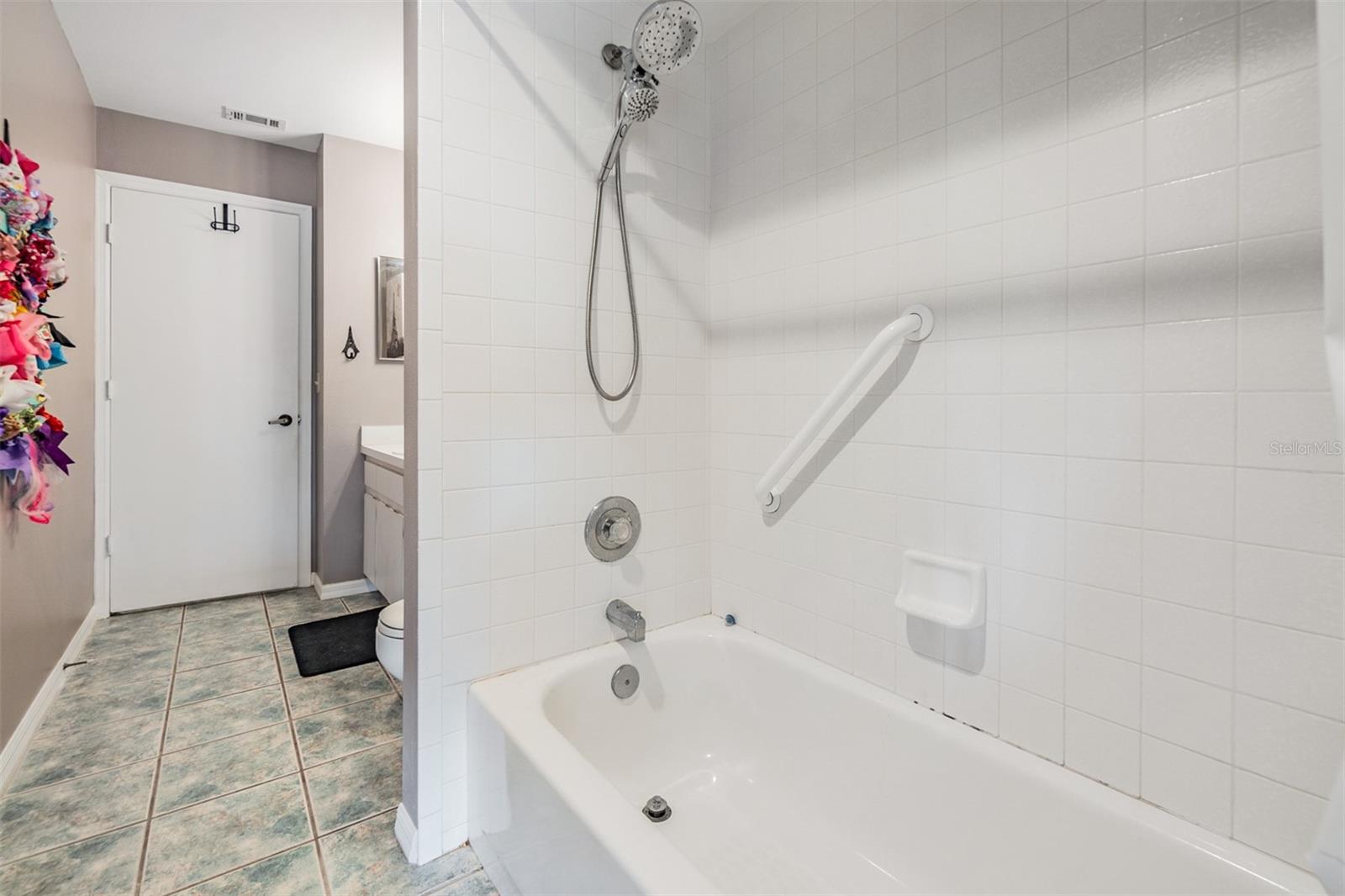 8706 CHARMING KNOLL CT