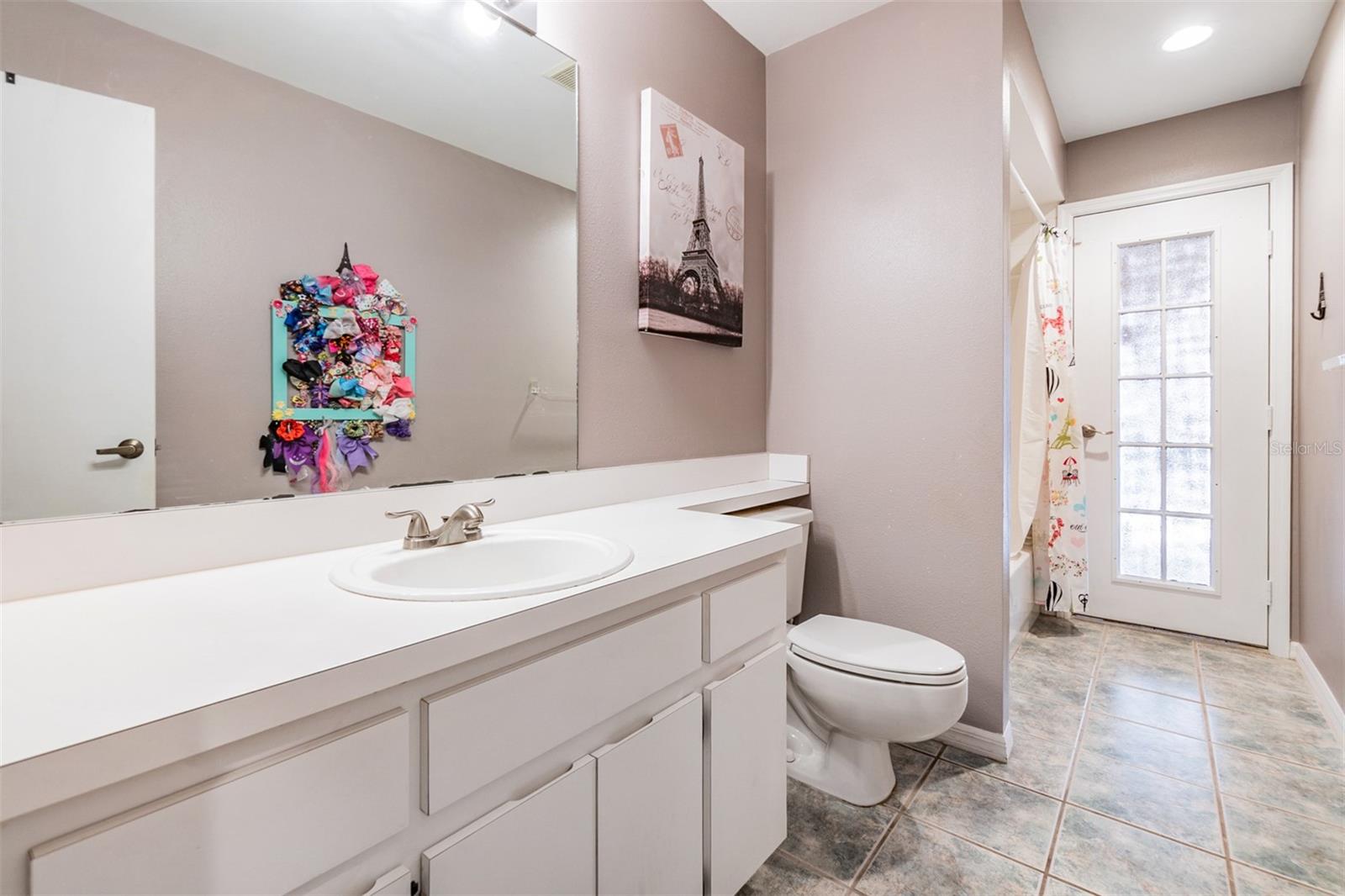 8706 CHARMING KNOLL CT