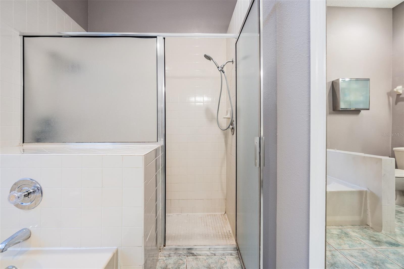 8706 CHARMING KNOLL CT