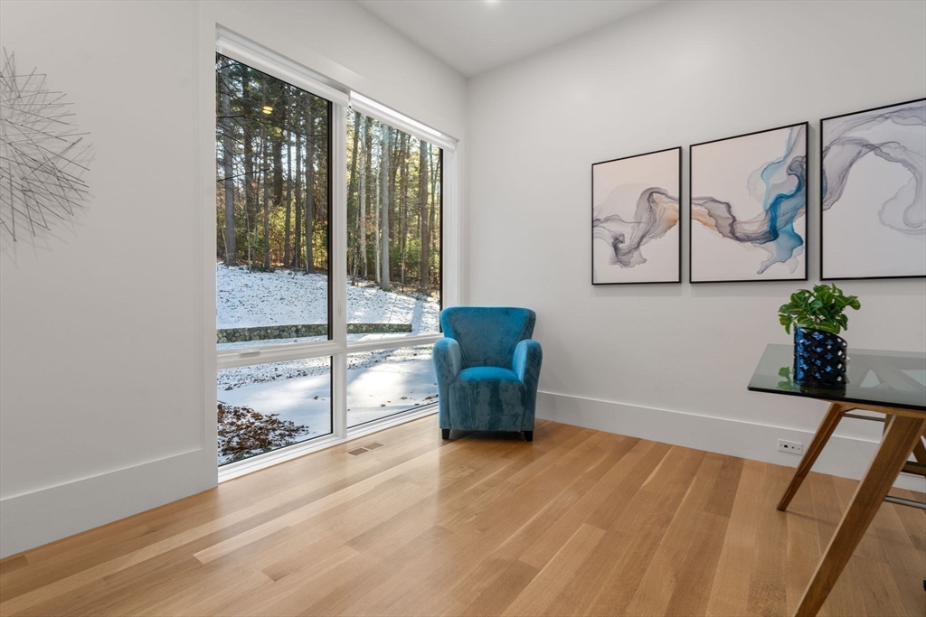 77 Kings Grant Road