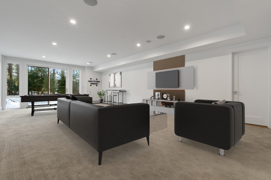 77 Kings Grant Road